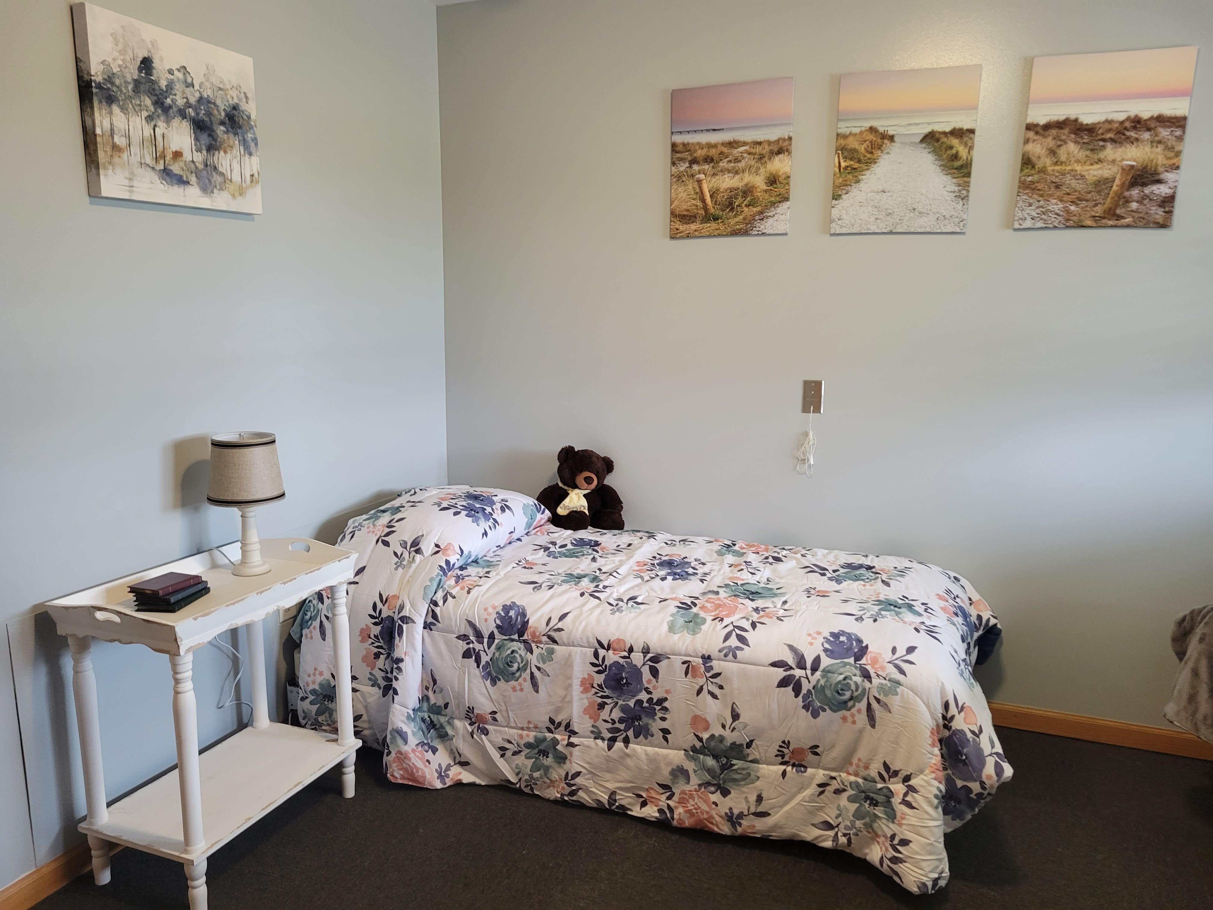 Albany Oaks Assisted Living bedroom