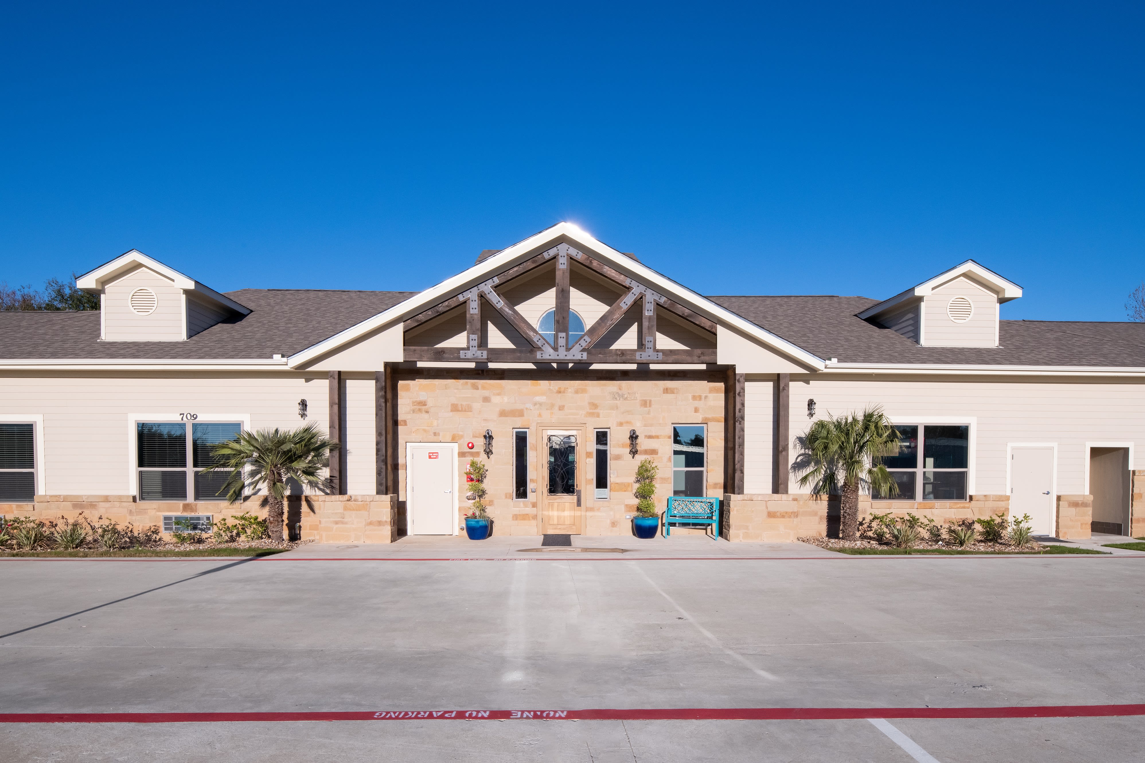 New Haven Assisted Living and Memory Care of Tomball community exterior