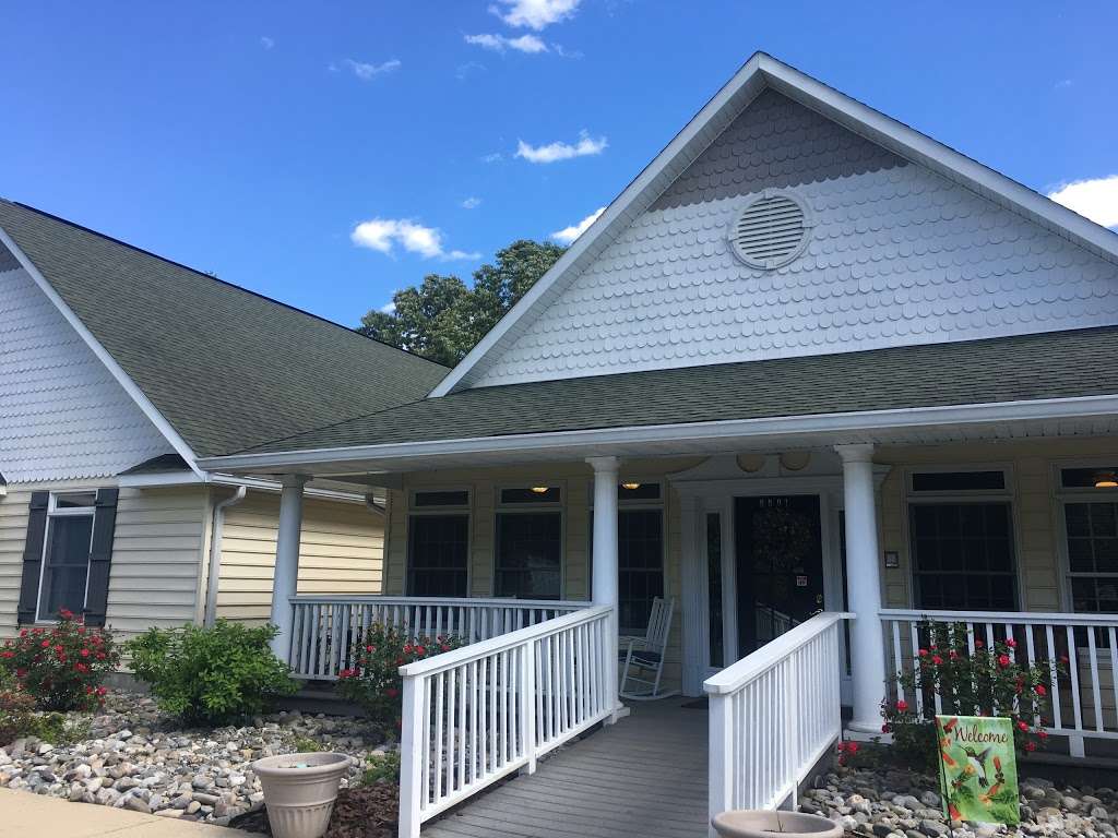 The Peartree House Assisted Living at Middlebury community exterior