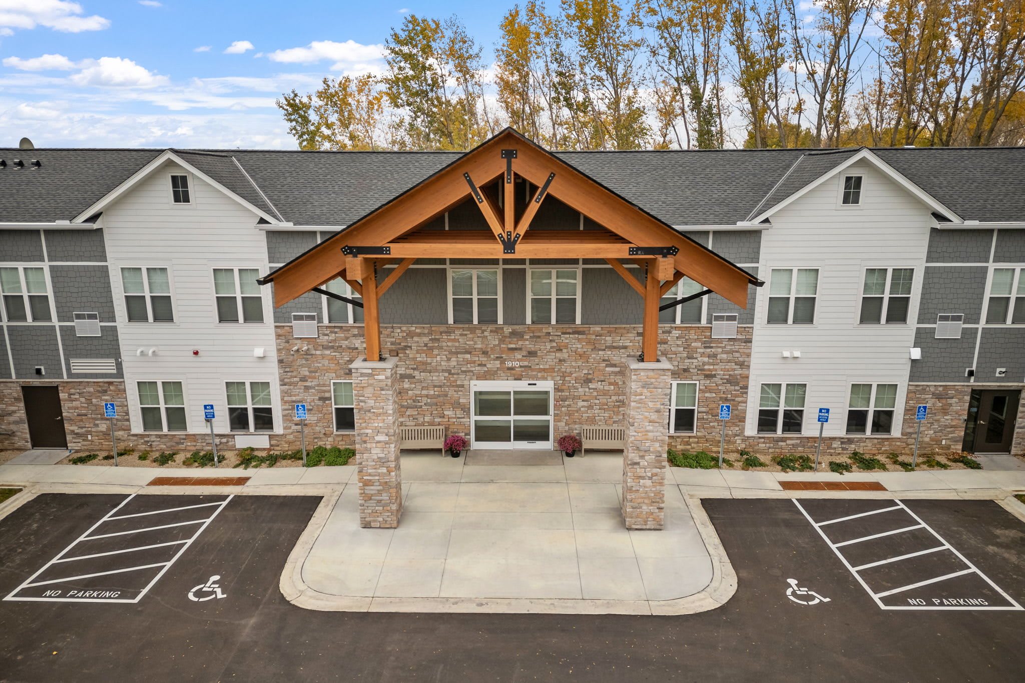 Photo of Caretta Senior Living Maplewood