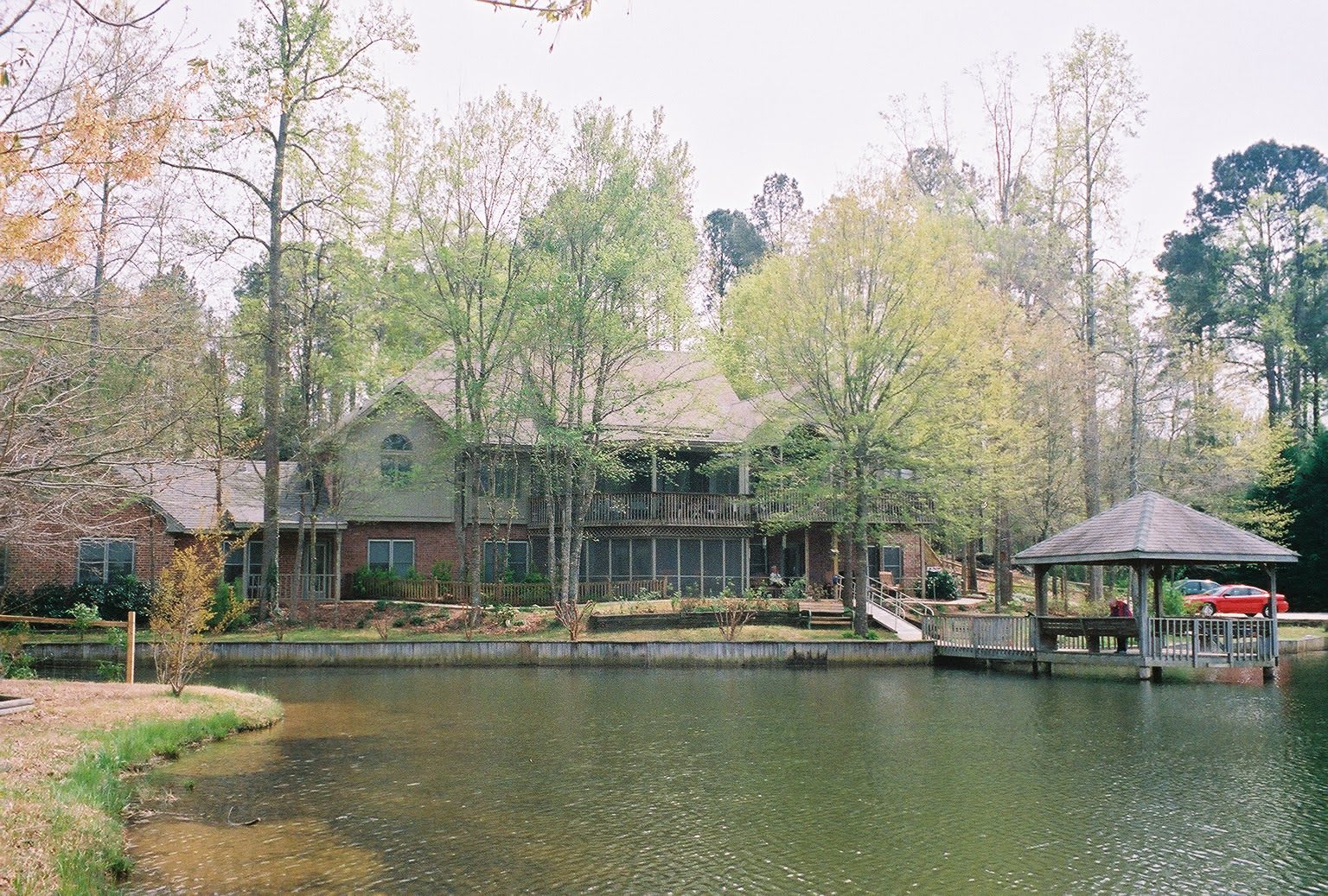 Lakeview Manor 