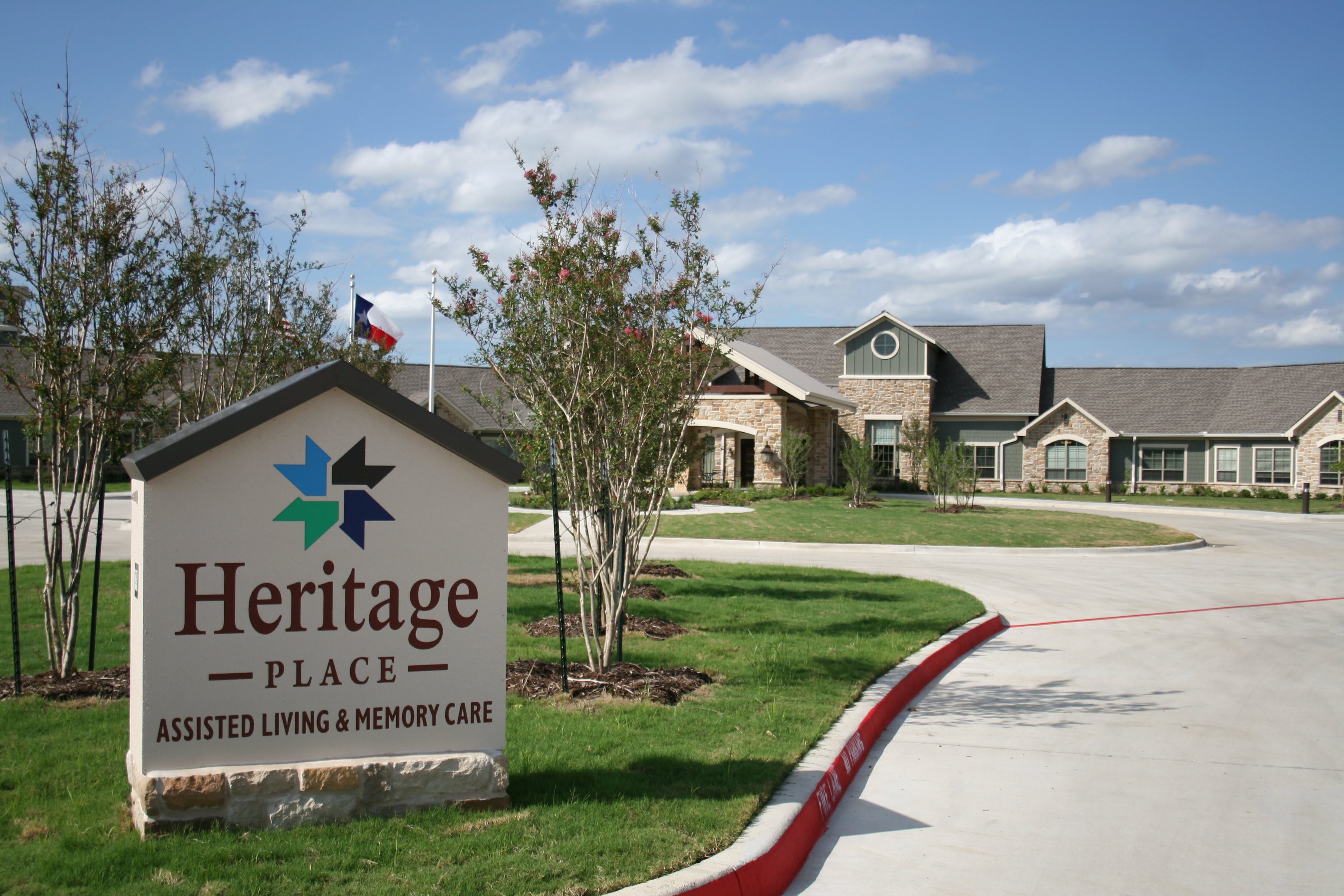 Heritage Place Assisted Living and Memory Care outdoor common area