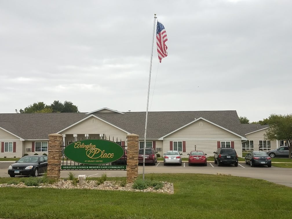 Arlington Place of Grundy Center community exterior