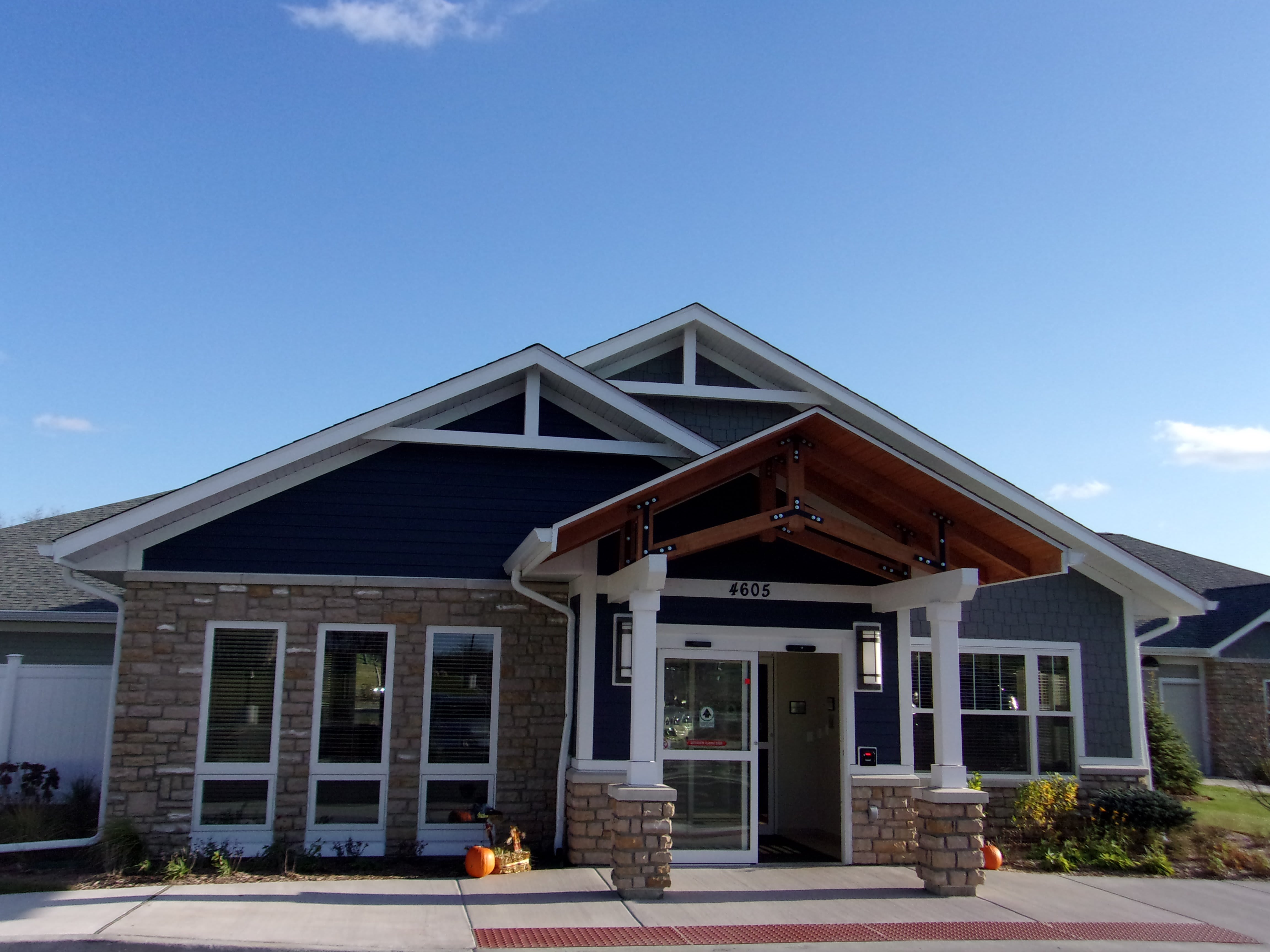 White Oaks Memory Care of McHenry Entrance