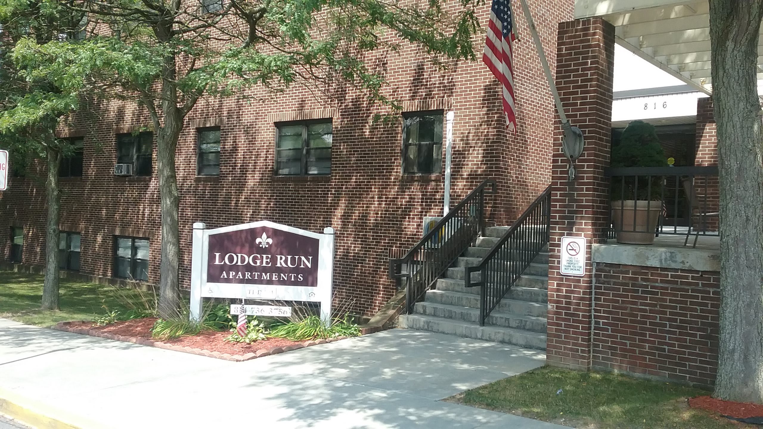 Lodge Run Apartments