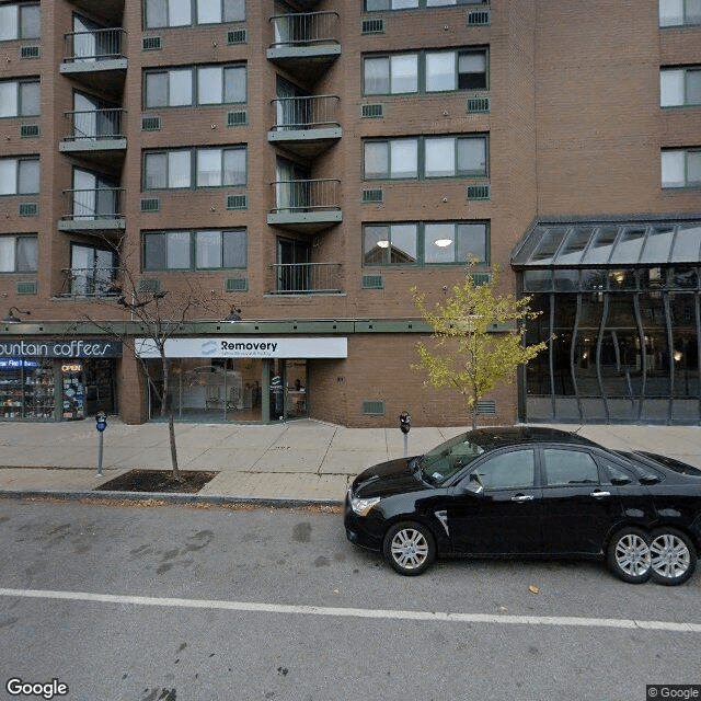 street view of Elmwood Square Apartments
