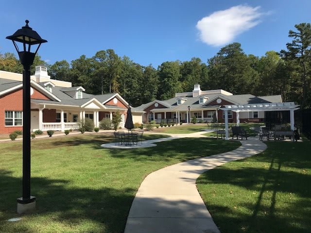 English Meadows Williamsburg Campus Outdoor Common Area