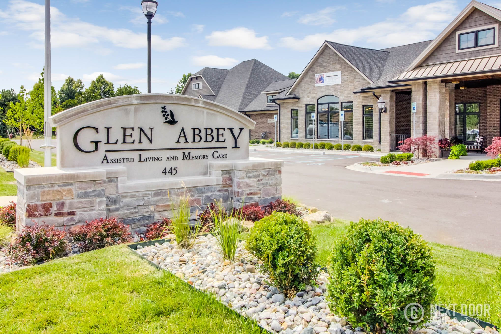 Glen Abbey Assisted Living and Memory Care Entrance