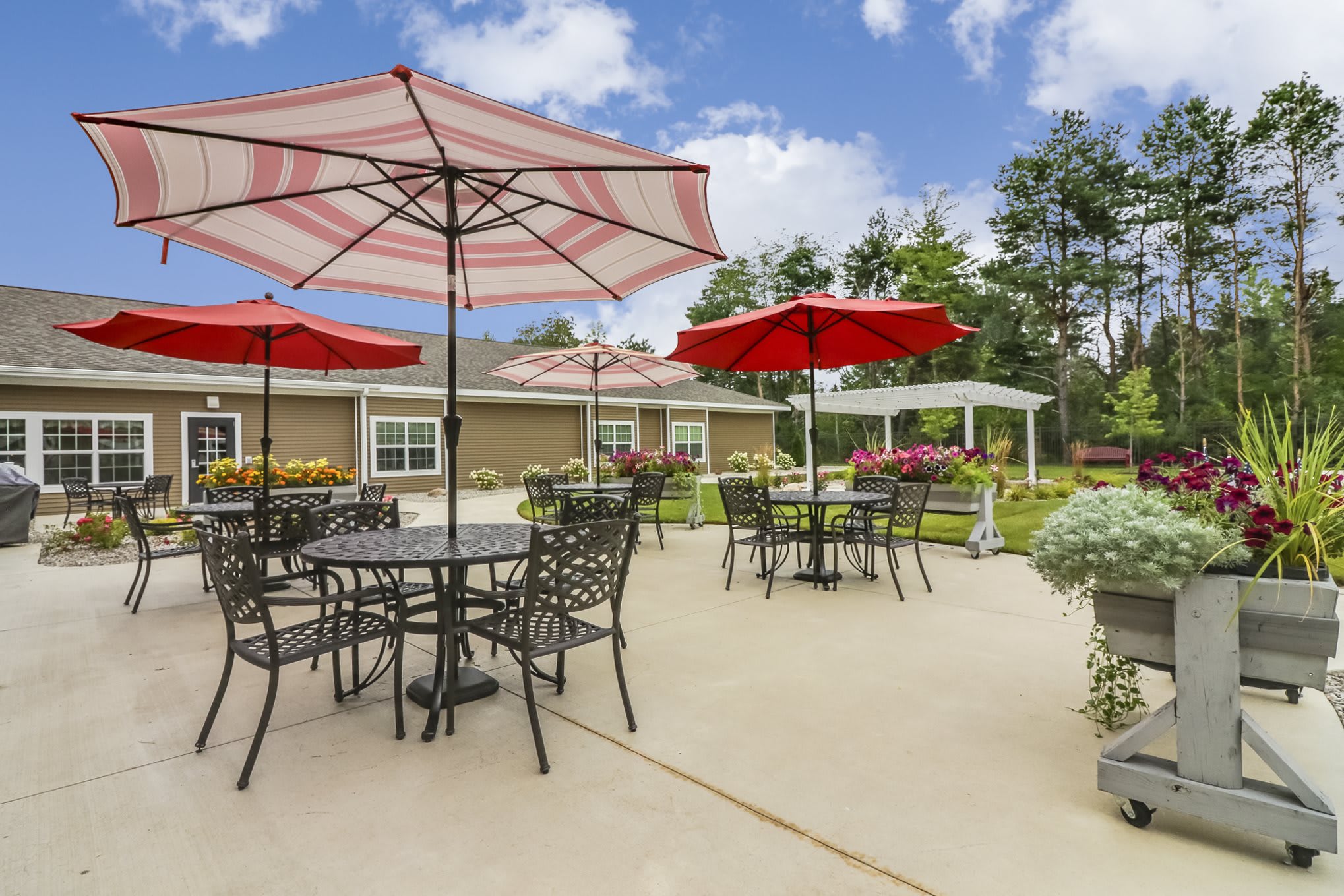 Candlestone Assisted Living and Memory Care Outdoor Common Area