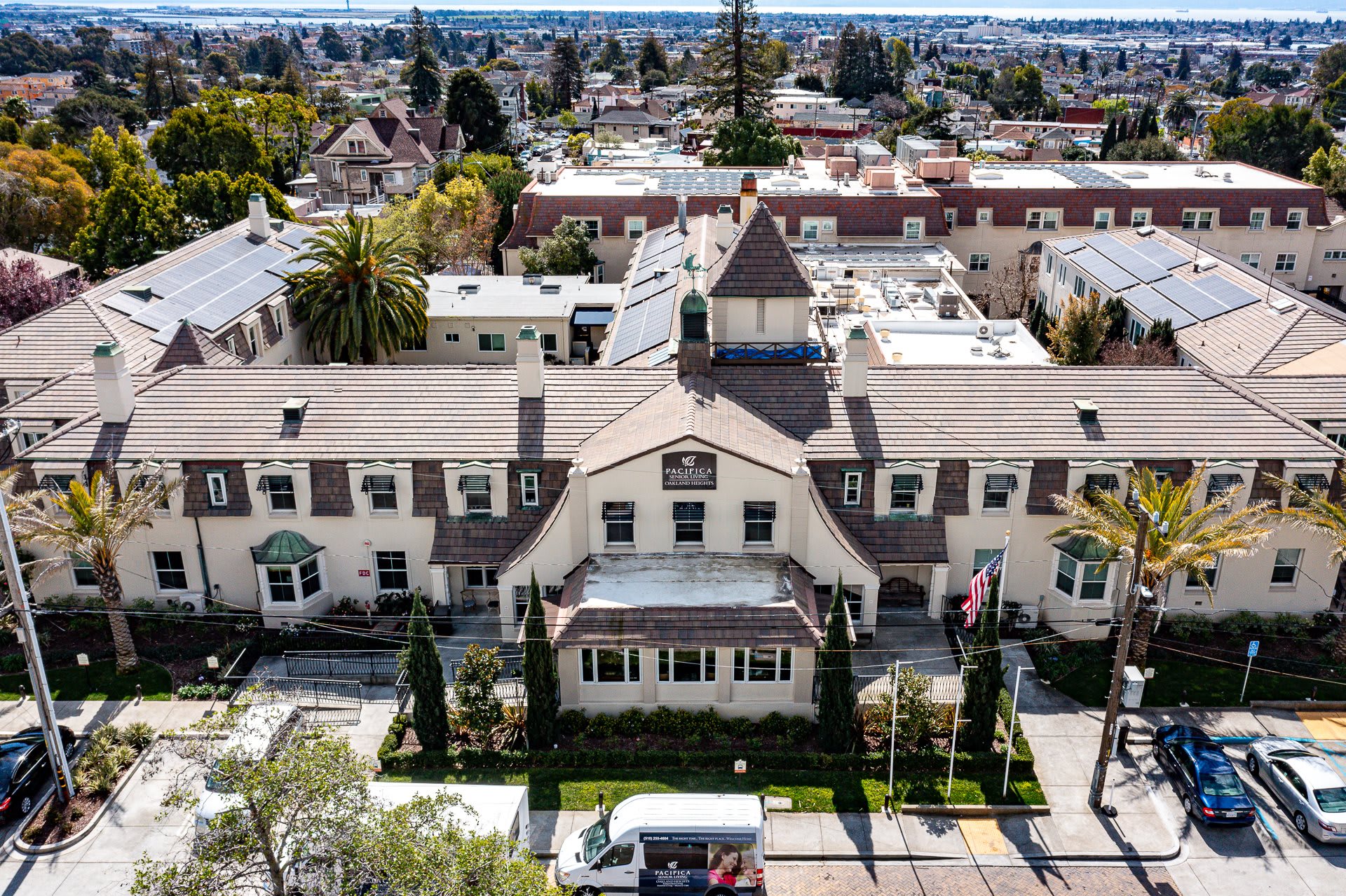 Pacifica Senior Living Oakland Heights 