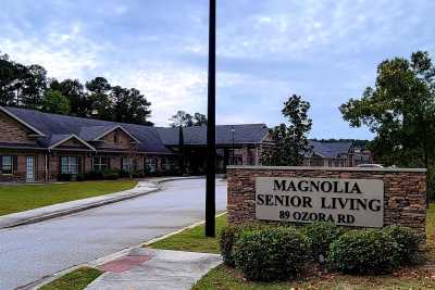 Magnolia Senior Living at Loganville community exterior