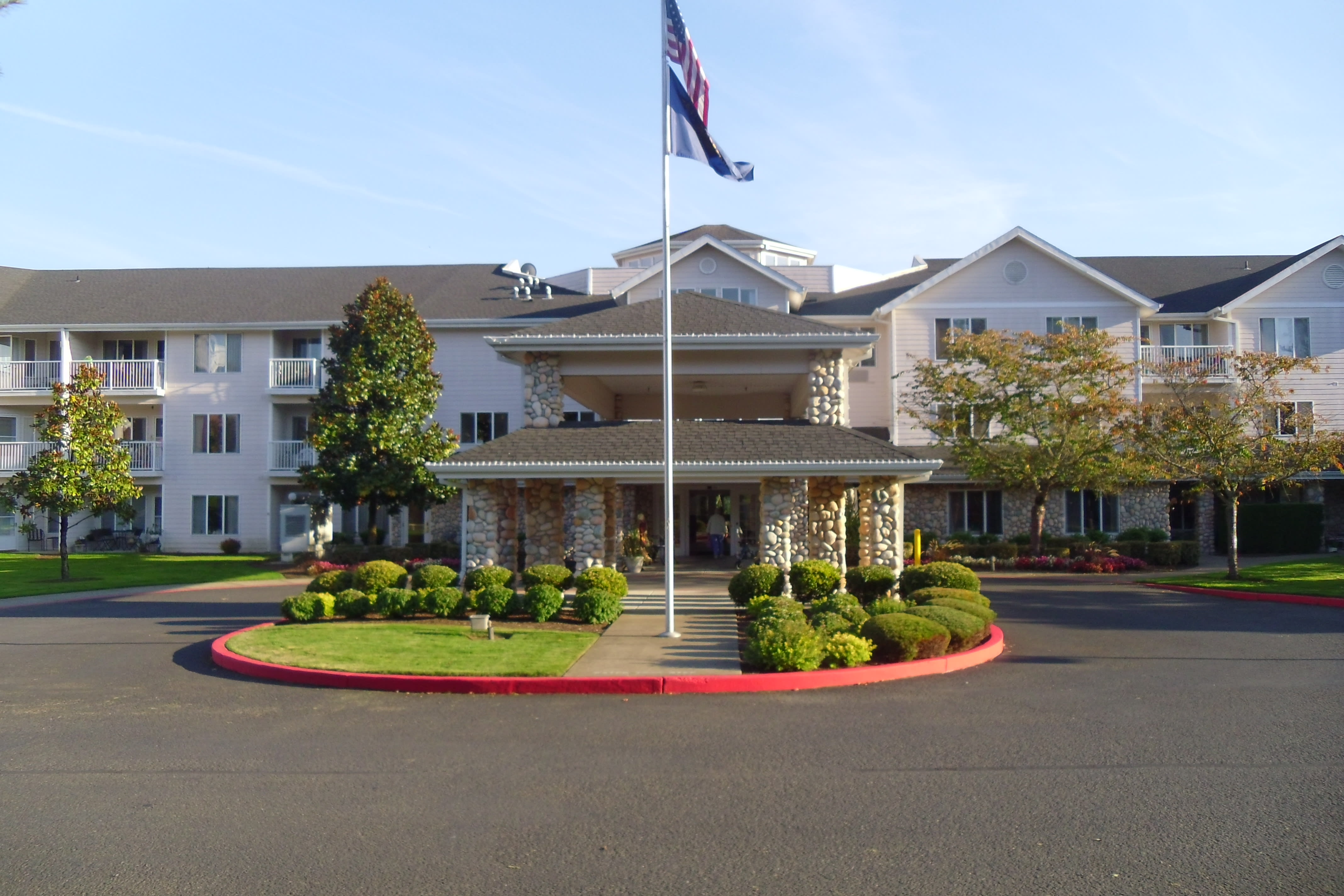 Somerset Lodge community exterior