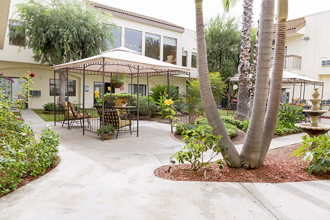 Brookdale Clairemont patio