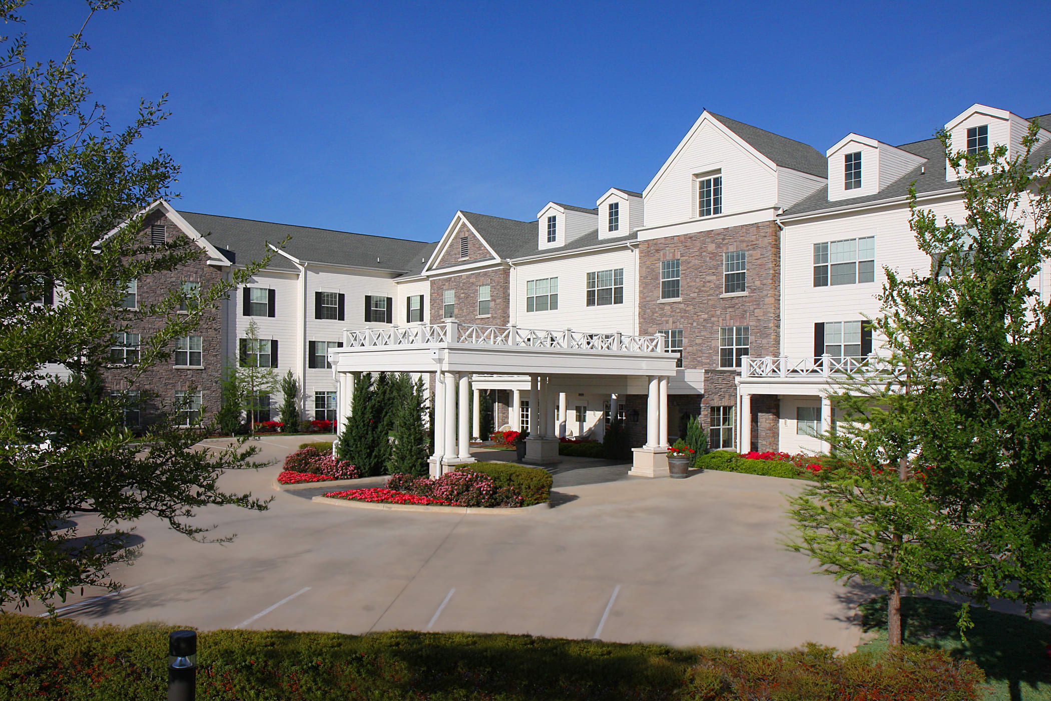 Prestonwood Court community exterior