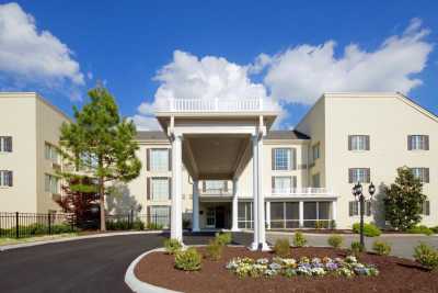 Photo of Commonwealth Senior Living at Leigh Hall