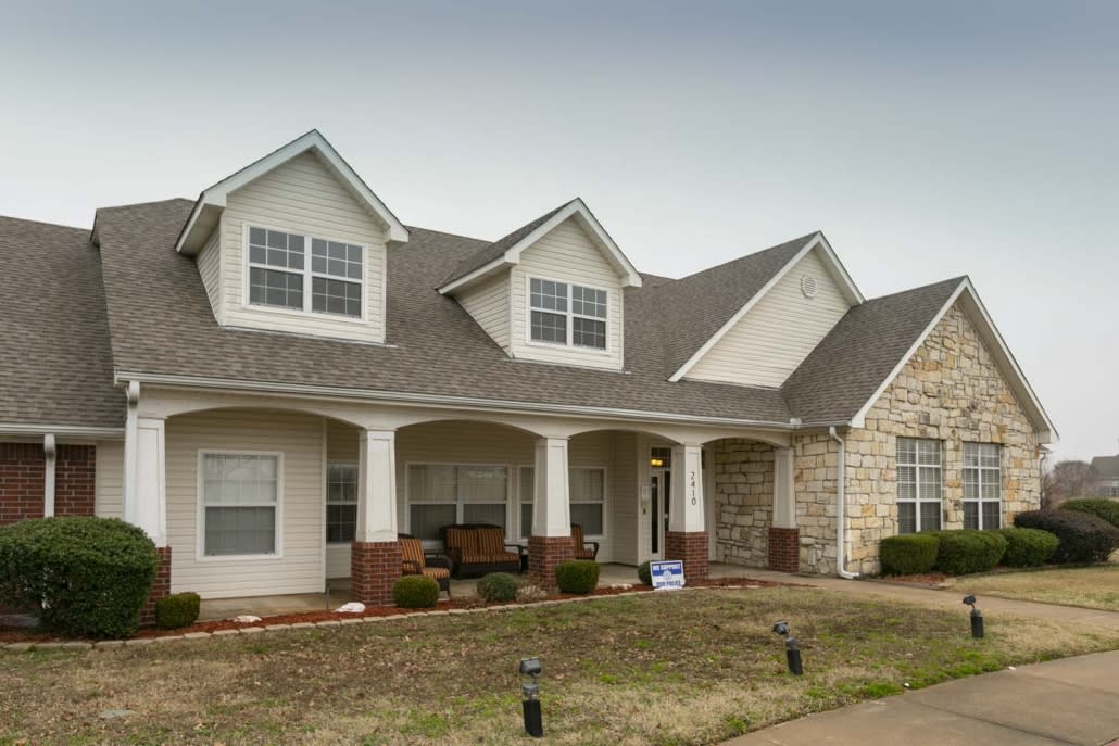 Paris Chalet Senior Living Assisted Living Paris, TX 75462 4 reviews