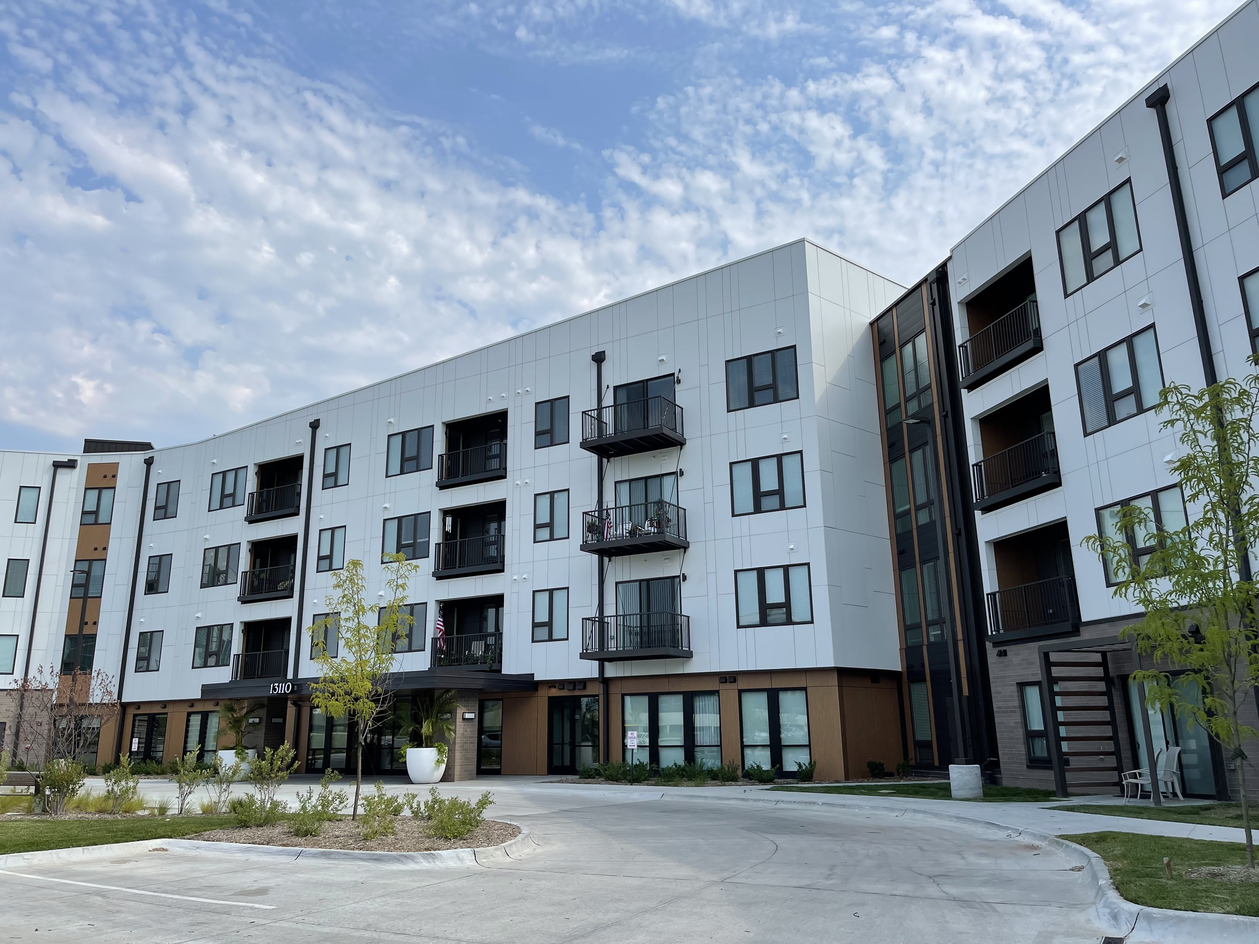 Avidor Omaha, 55+ Active Adult Apartment Homes community exterior