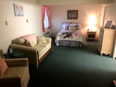 Family Extended Care of Sebring bedroom