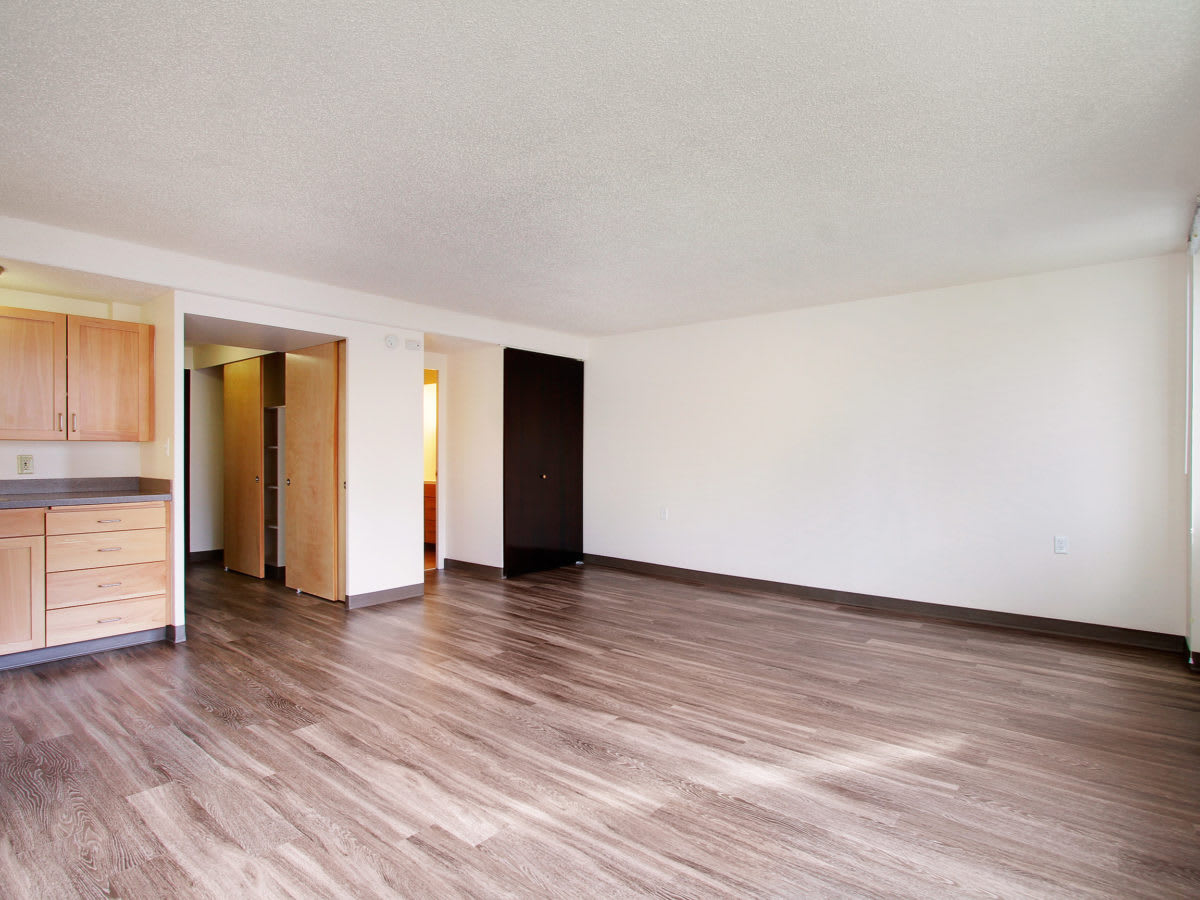 Hilltop in-unit living room
