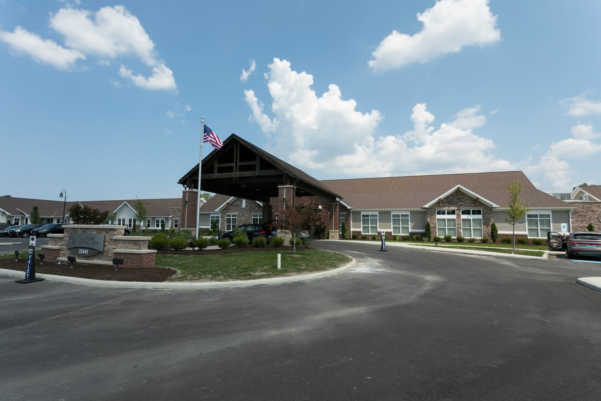 Lakeside Assisted Living at the Normandy community exterior