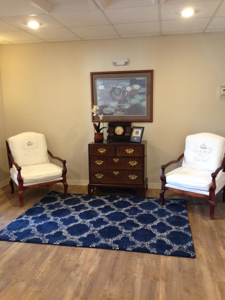 Hopedale Cottage indoor common area