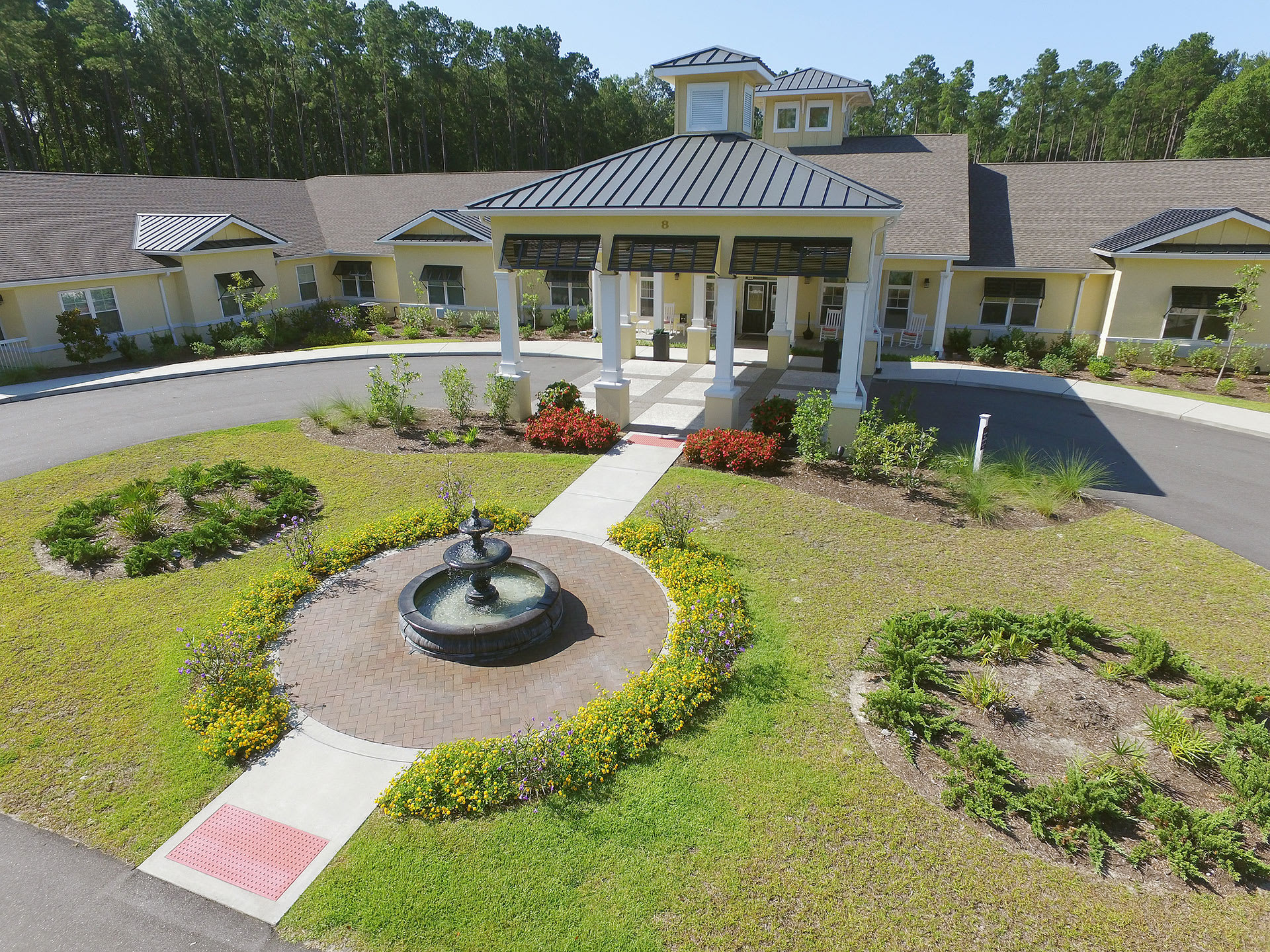 Benton House of Bluffton community exterior