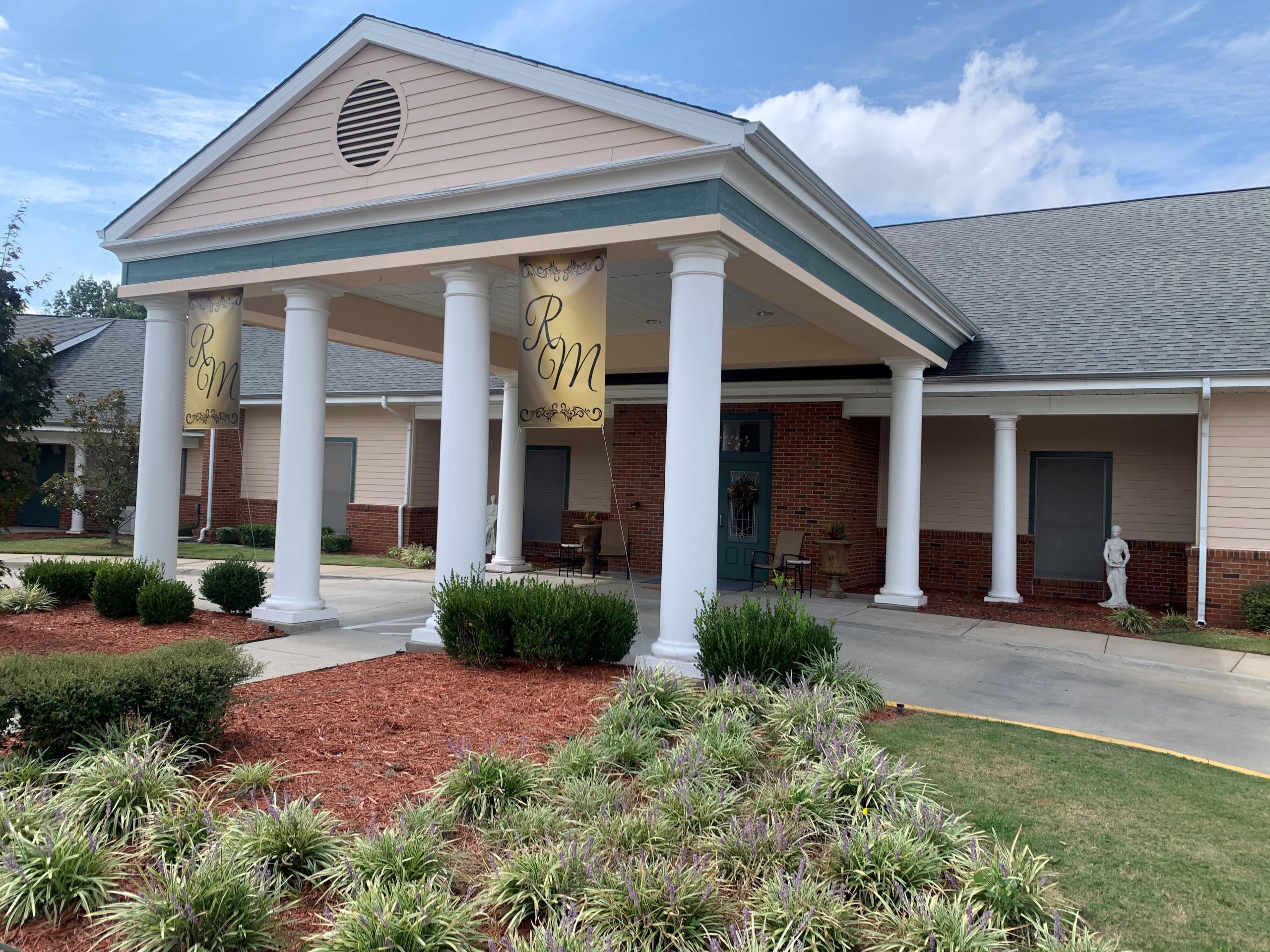 Magnolia Assisted Living and Memory Care 