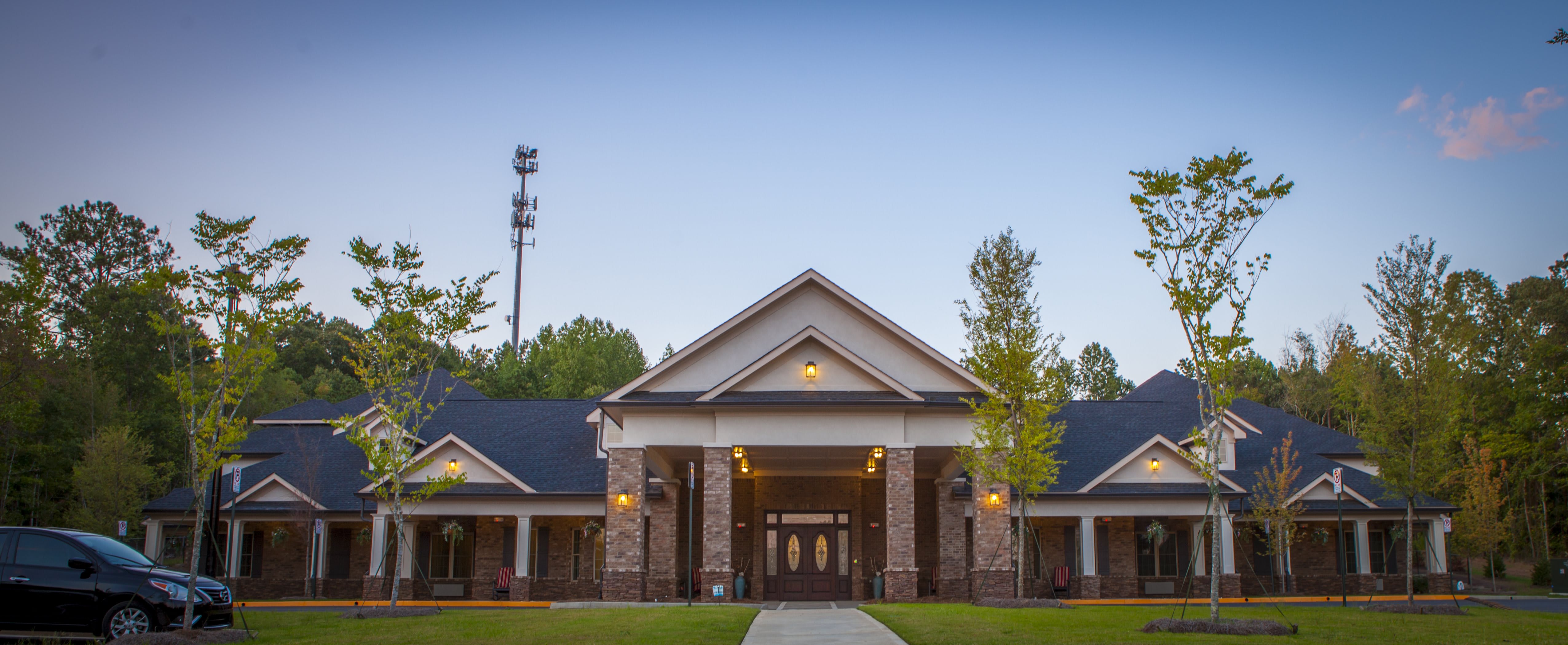 Magnolia Senior Living at Sugar Hill community exterior