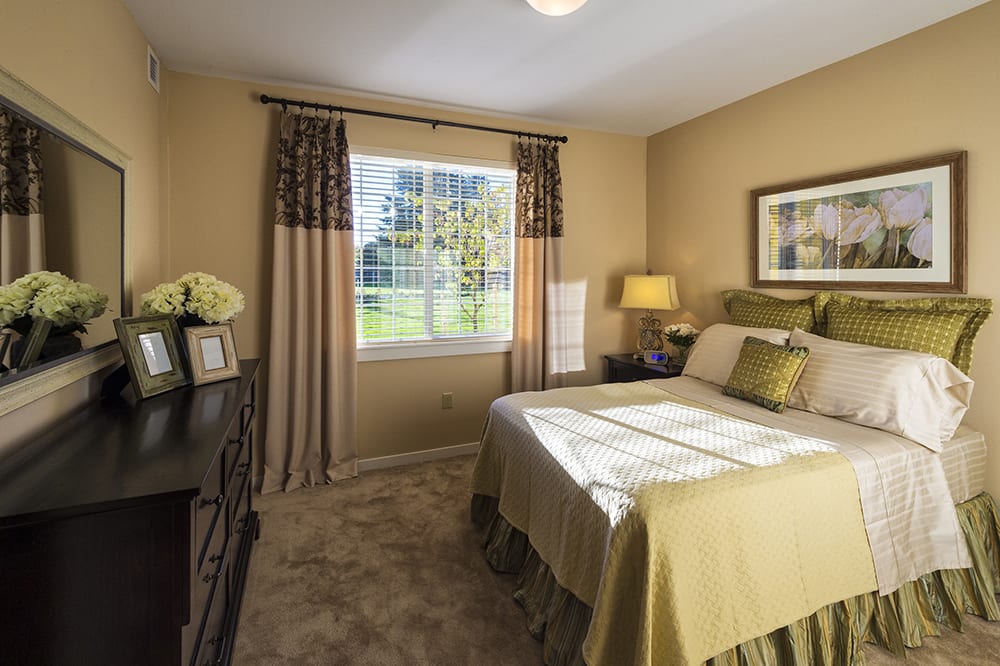 Volante of Eugene bedroom