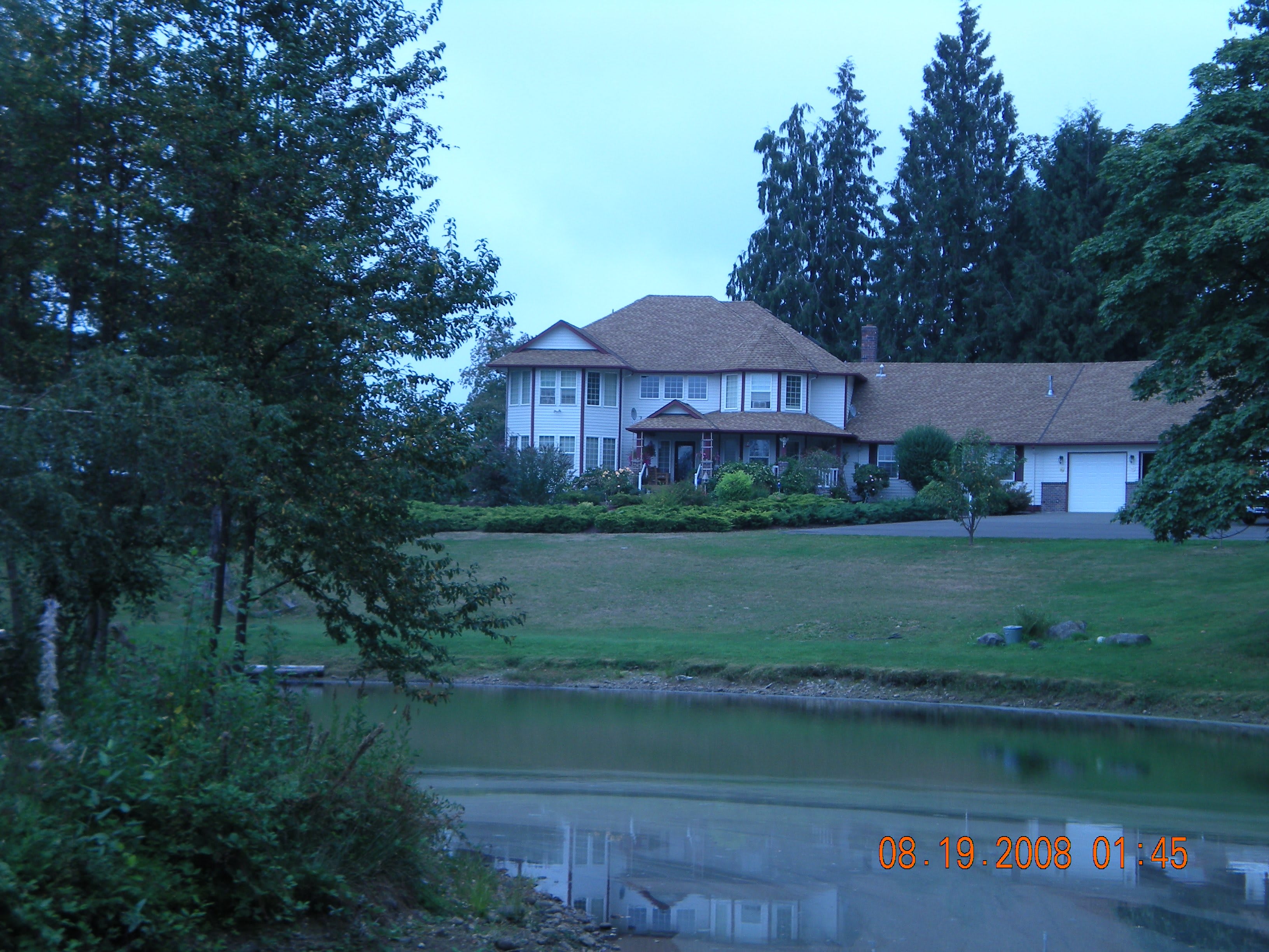 Lakeside Manor 