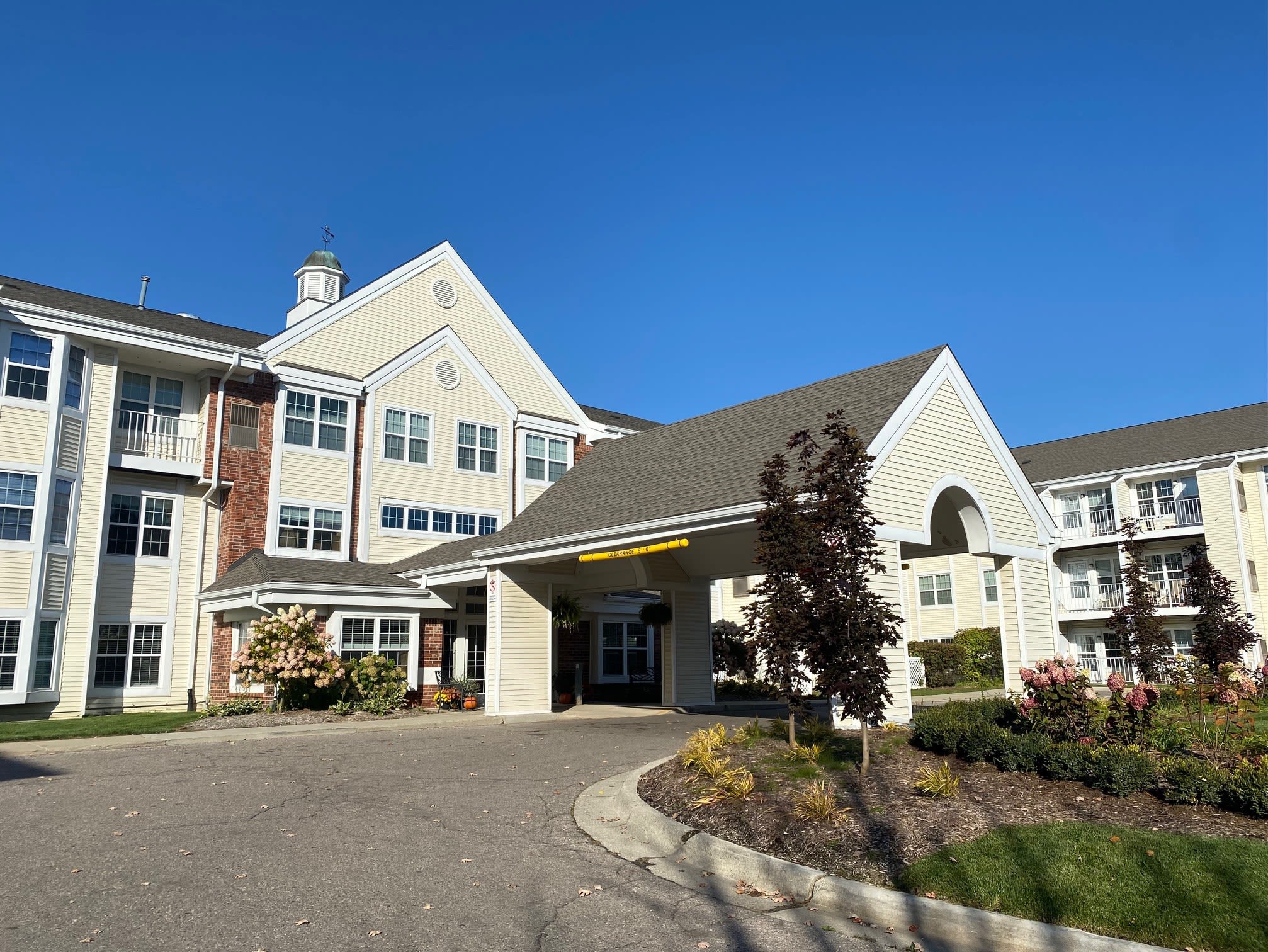 Baldwin House Hazel Park Senior Living