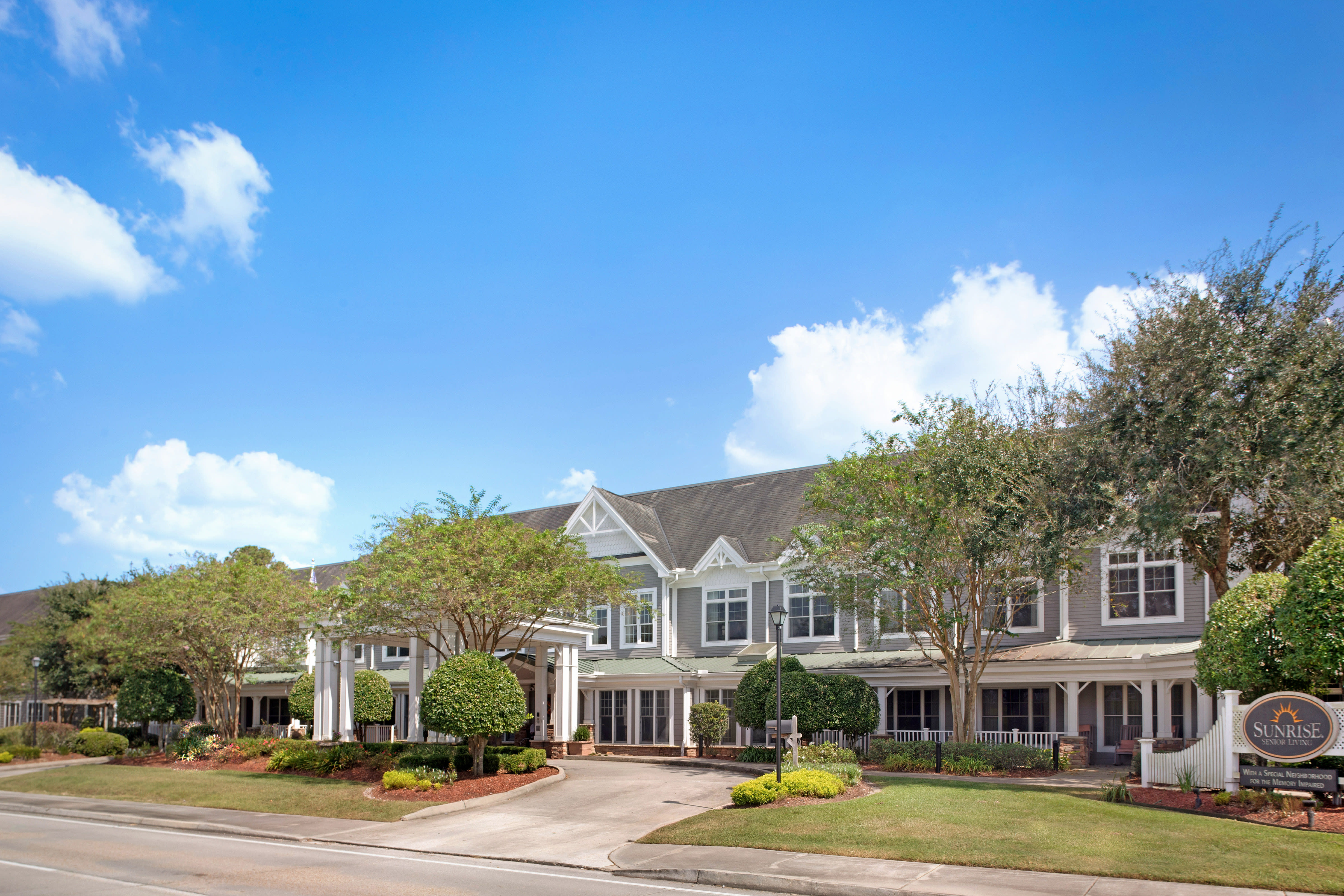 Sunrise at Siegen community exterior