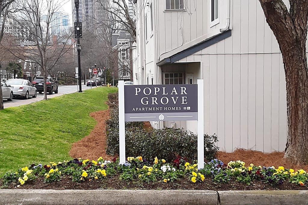 Poplar Grove Apartments 