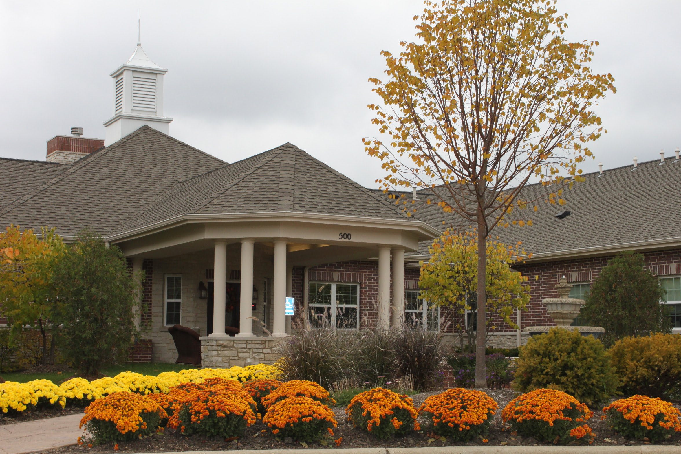 Aspen Woods of Vernon Hills community exterior