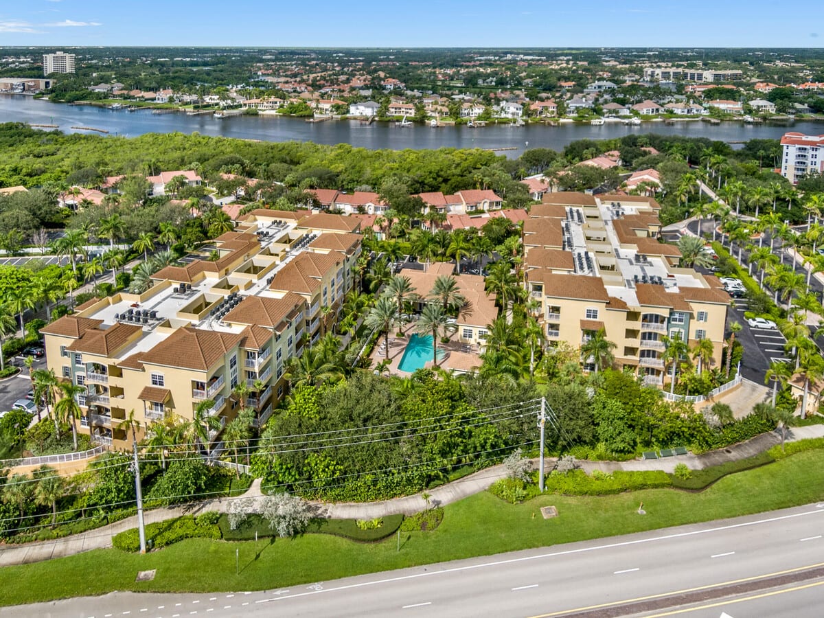 Photo of Riverwalk Pointe
