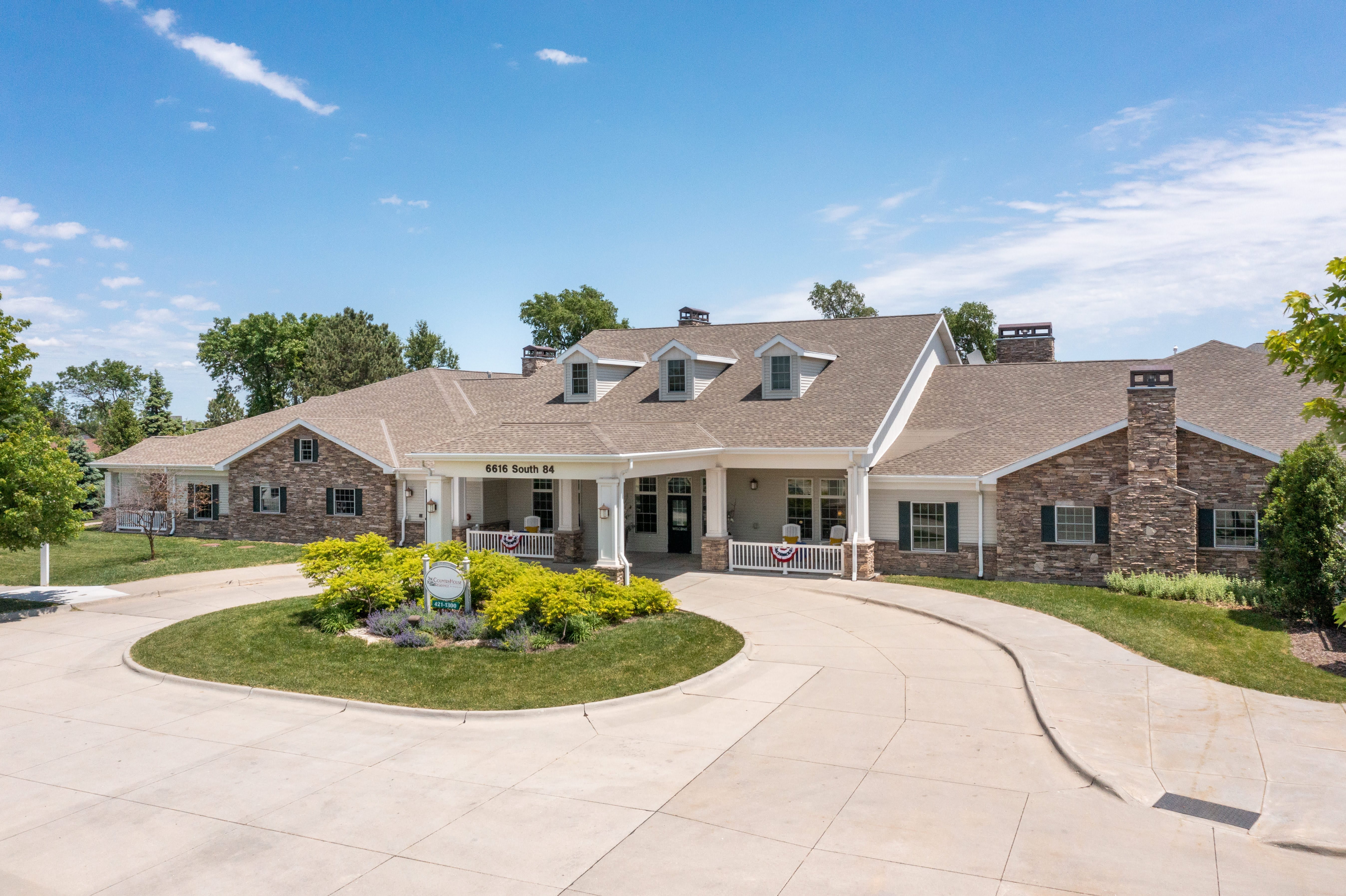 Photo of CountryHouse at Pine Lake - Lincoln 2