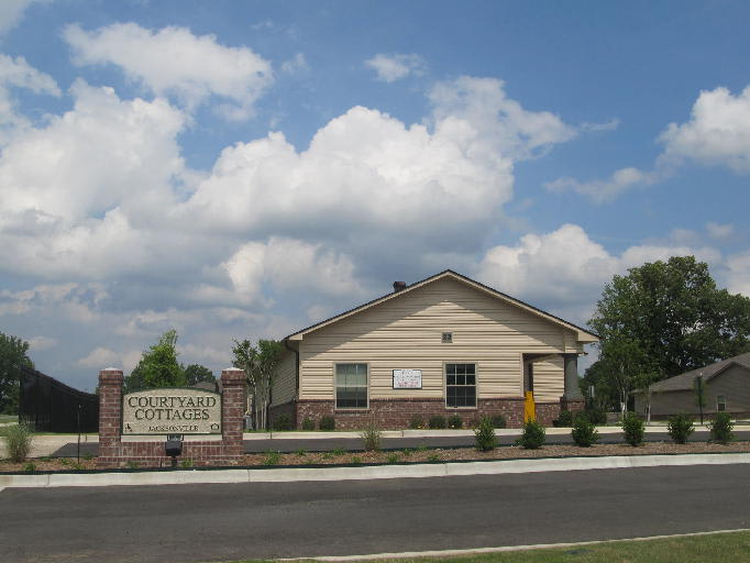 Courtyard Cottages Jacksonville