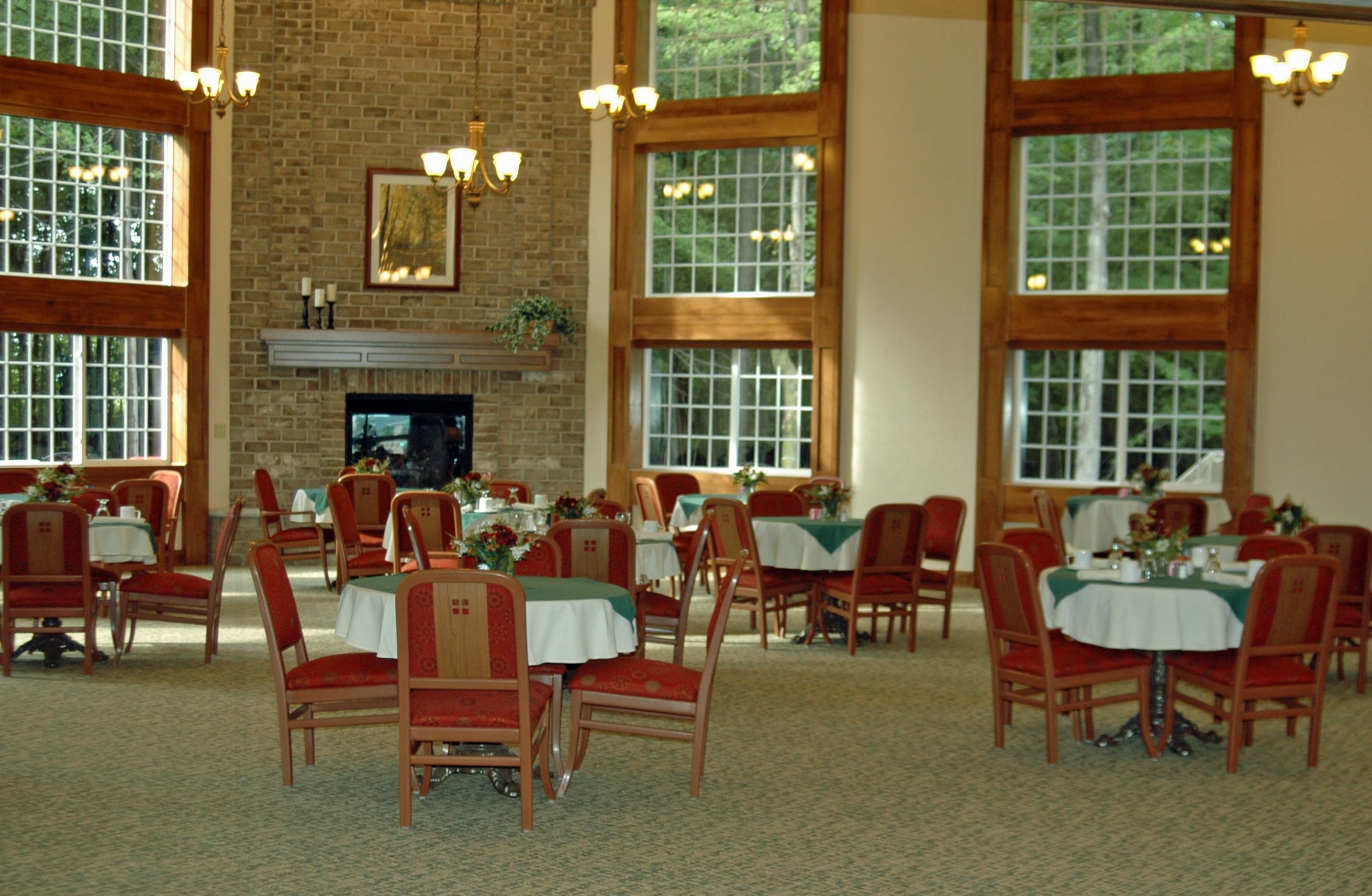 Emerald Bay Retirement Community dining room