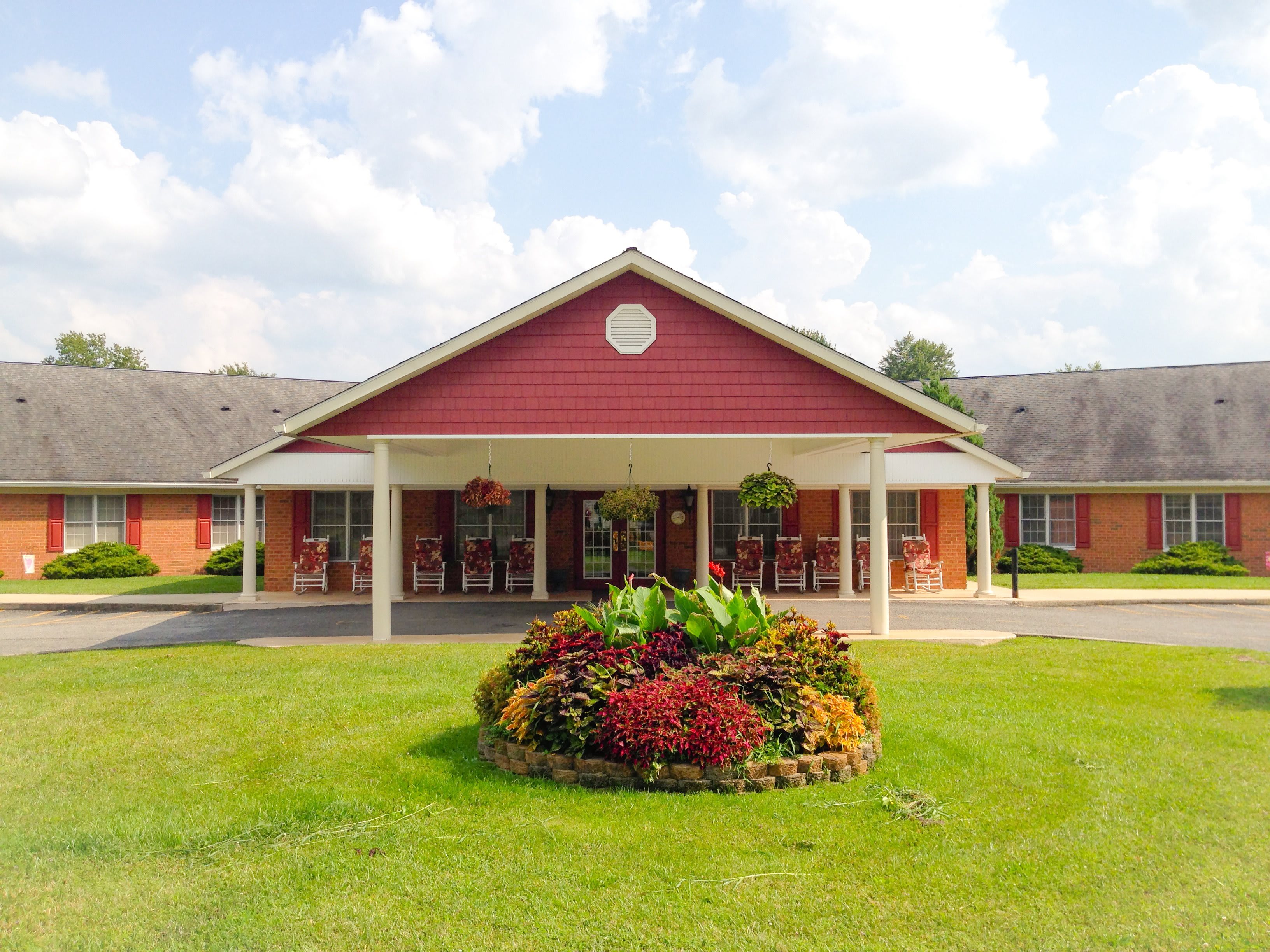 Colonial Place Assisted Living and Memory Care 