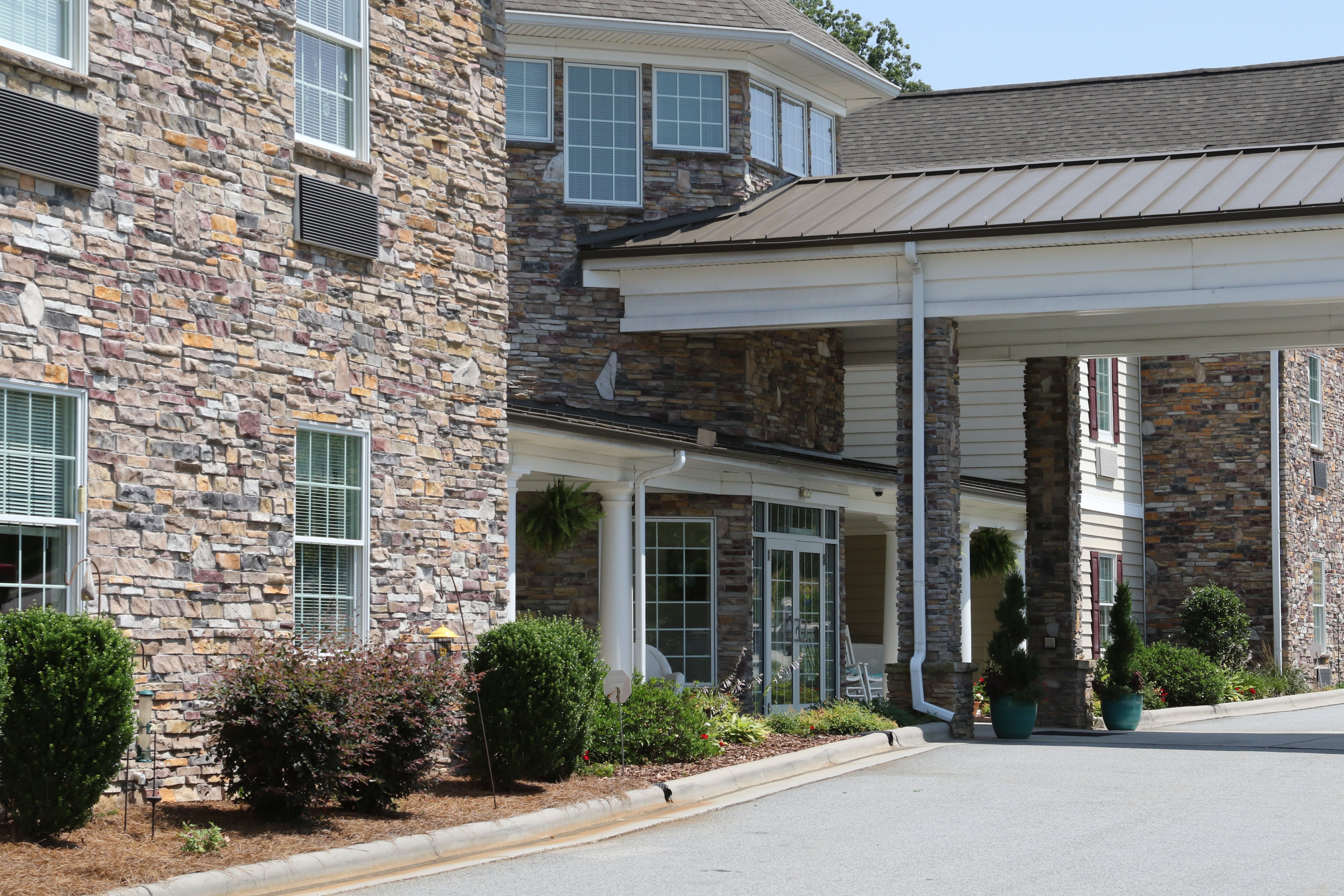 Arbor Ridge at Kernersville outdoor common area