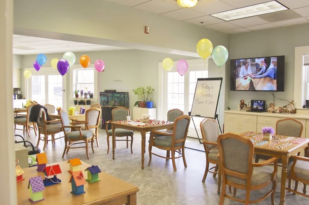 Inspirations Bayside Assisted Living and Memory Care indoor common area