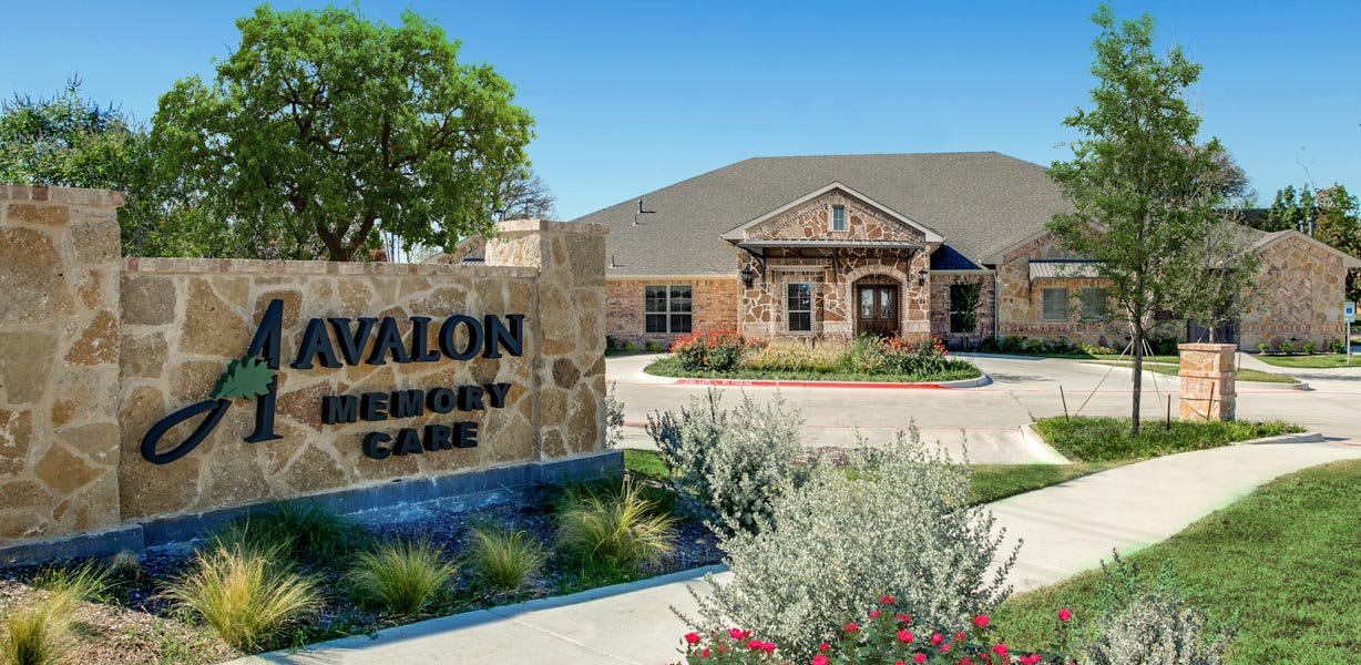 Avalon at Willow Bend II community exterior