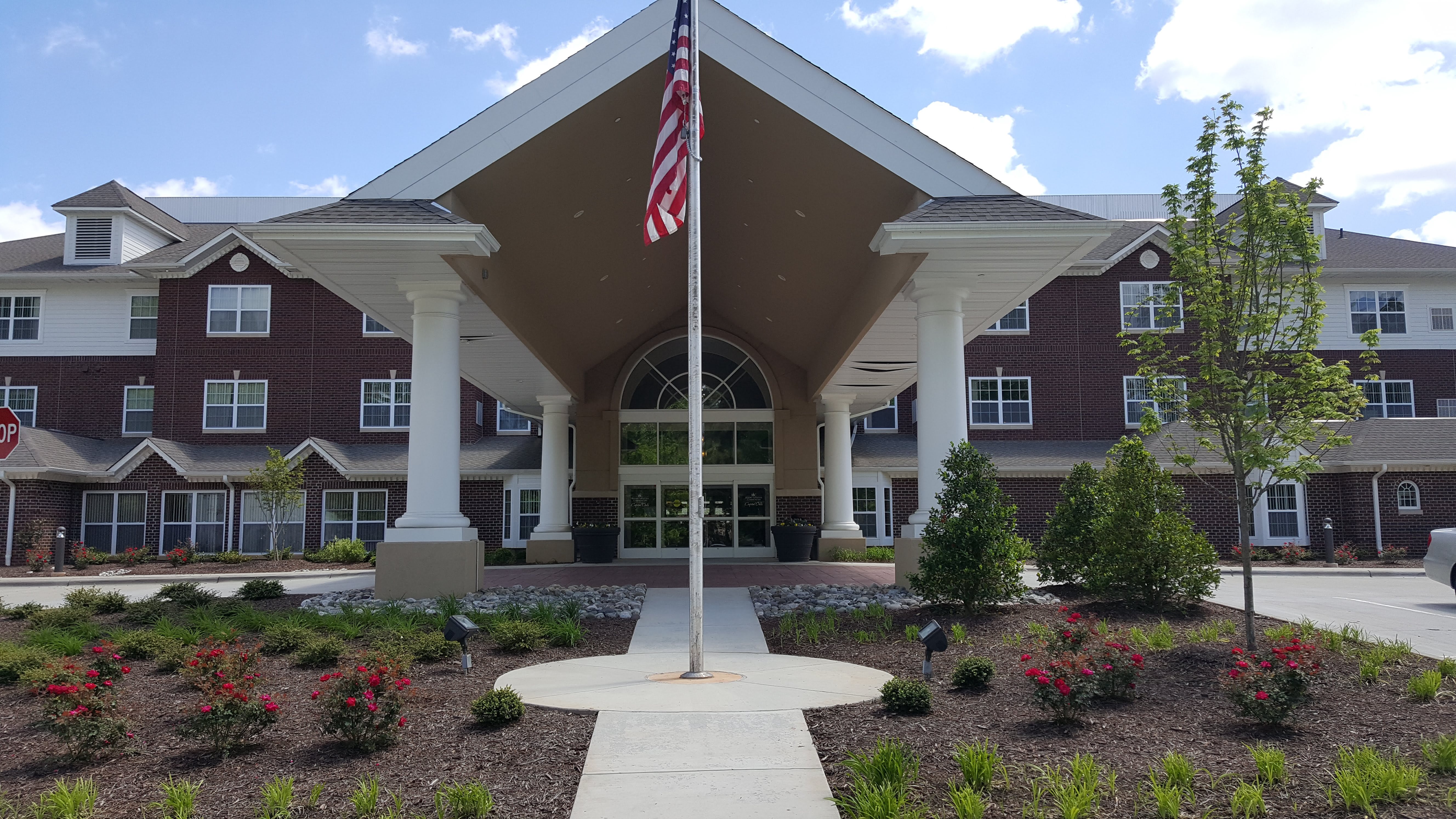 Capital Oaks Retirement Resort outdoor common area