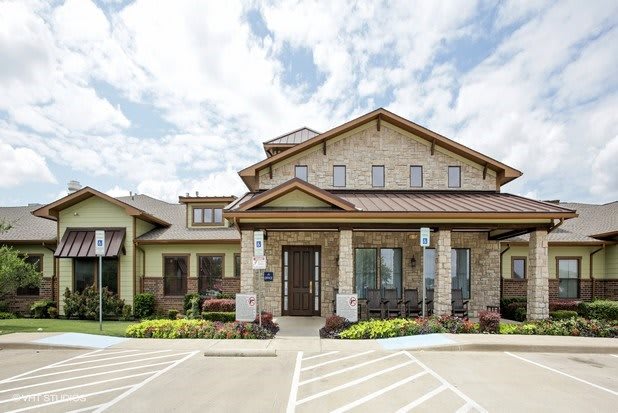 Buffalo Creek Assisted Living and Memory Care community exterior