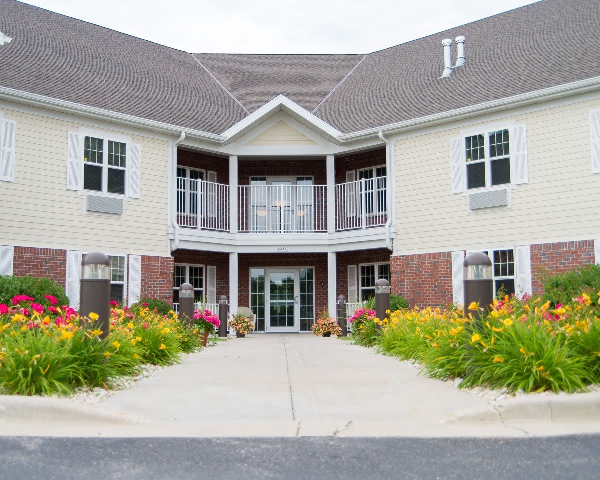 Clifden Court Assisted Living and Memory Care community entrance