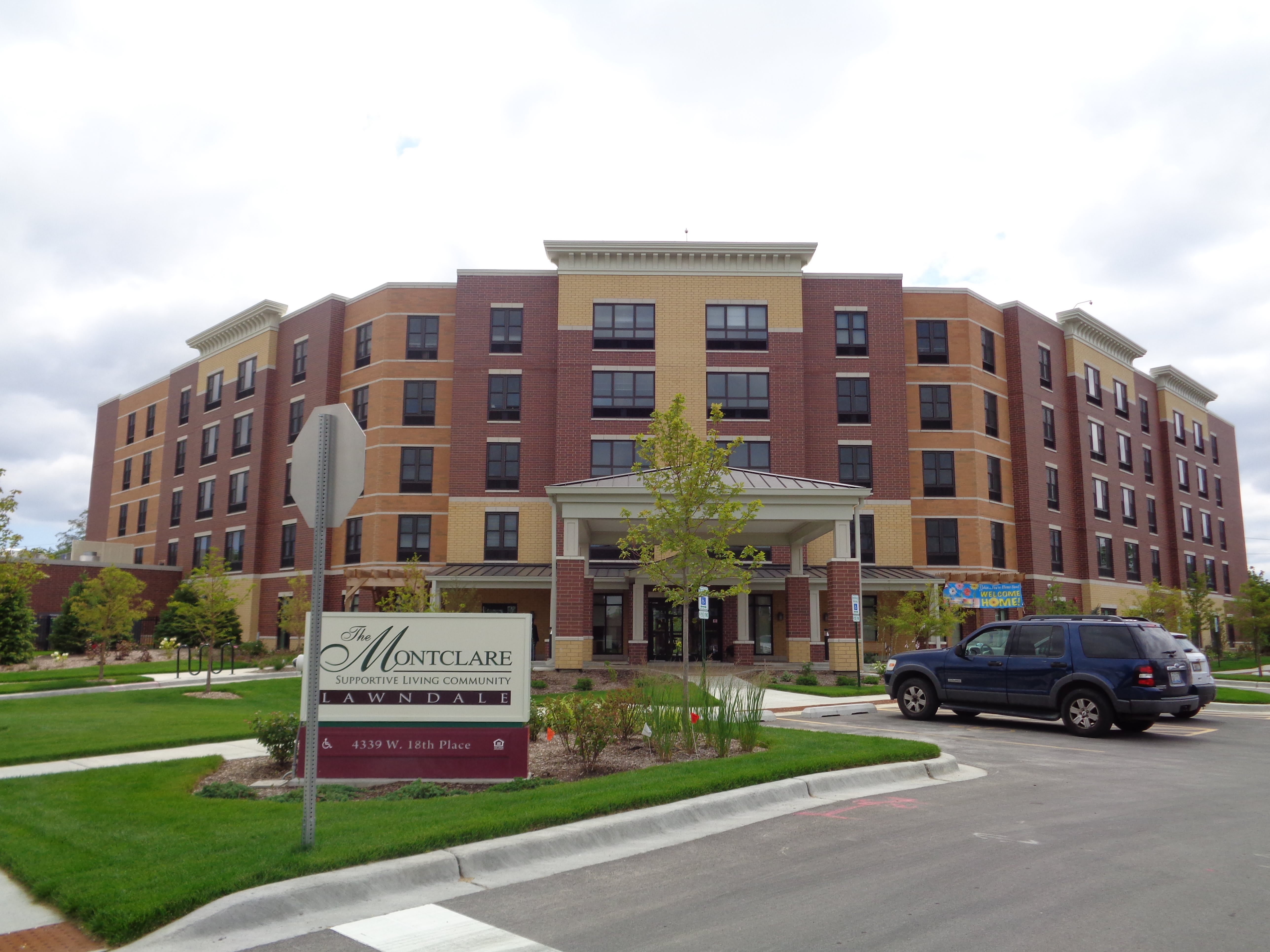 Montclare Supportive Living Community Exterior