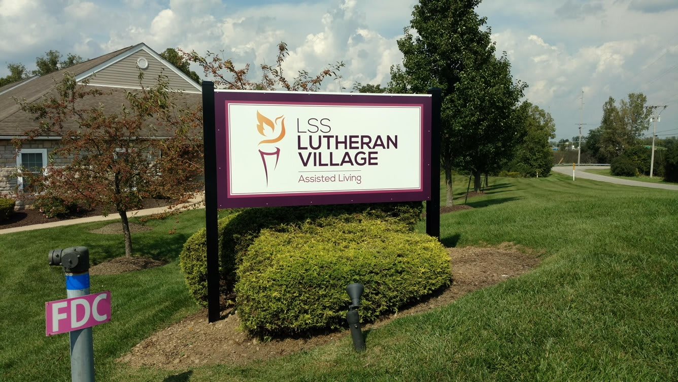 Lutheran Village of Ashland outdoor common area