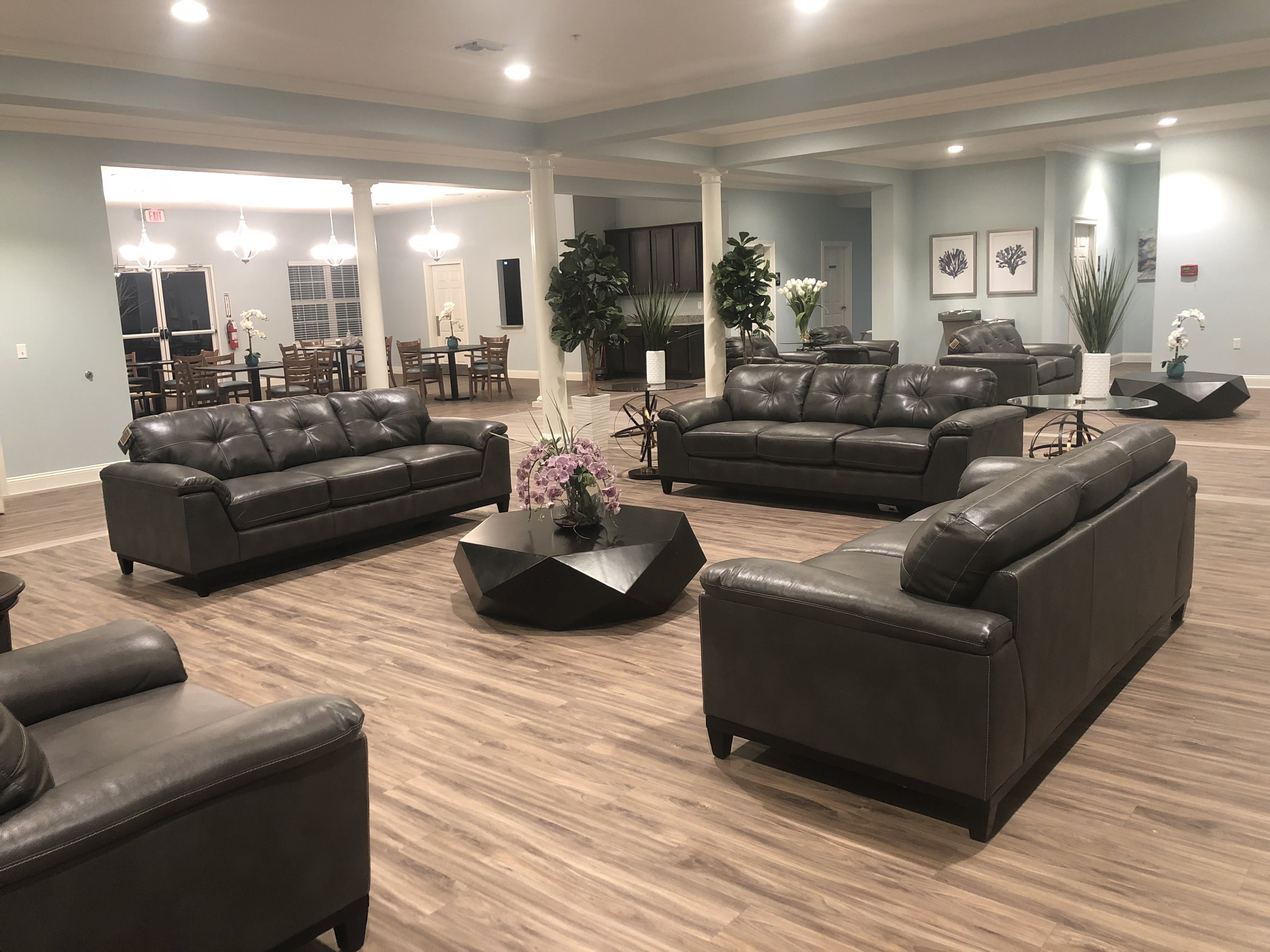 Silver Treasures Assisted Living at Orange Park - Boutique Style Assisted Living 