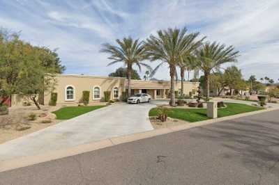 Photo of Peak Care Assisted Living Scottsdale Life II Home