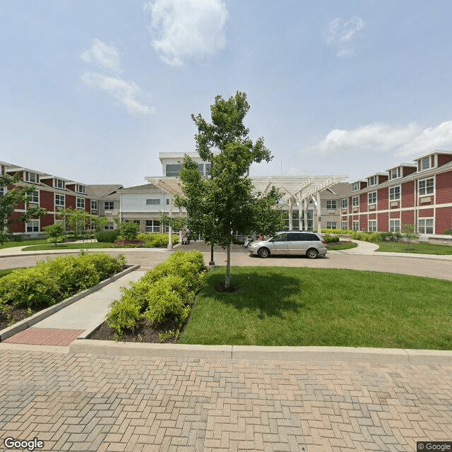 street view of Evergreen Crossing and the Lofts